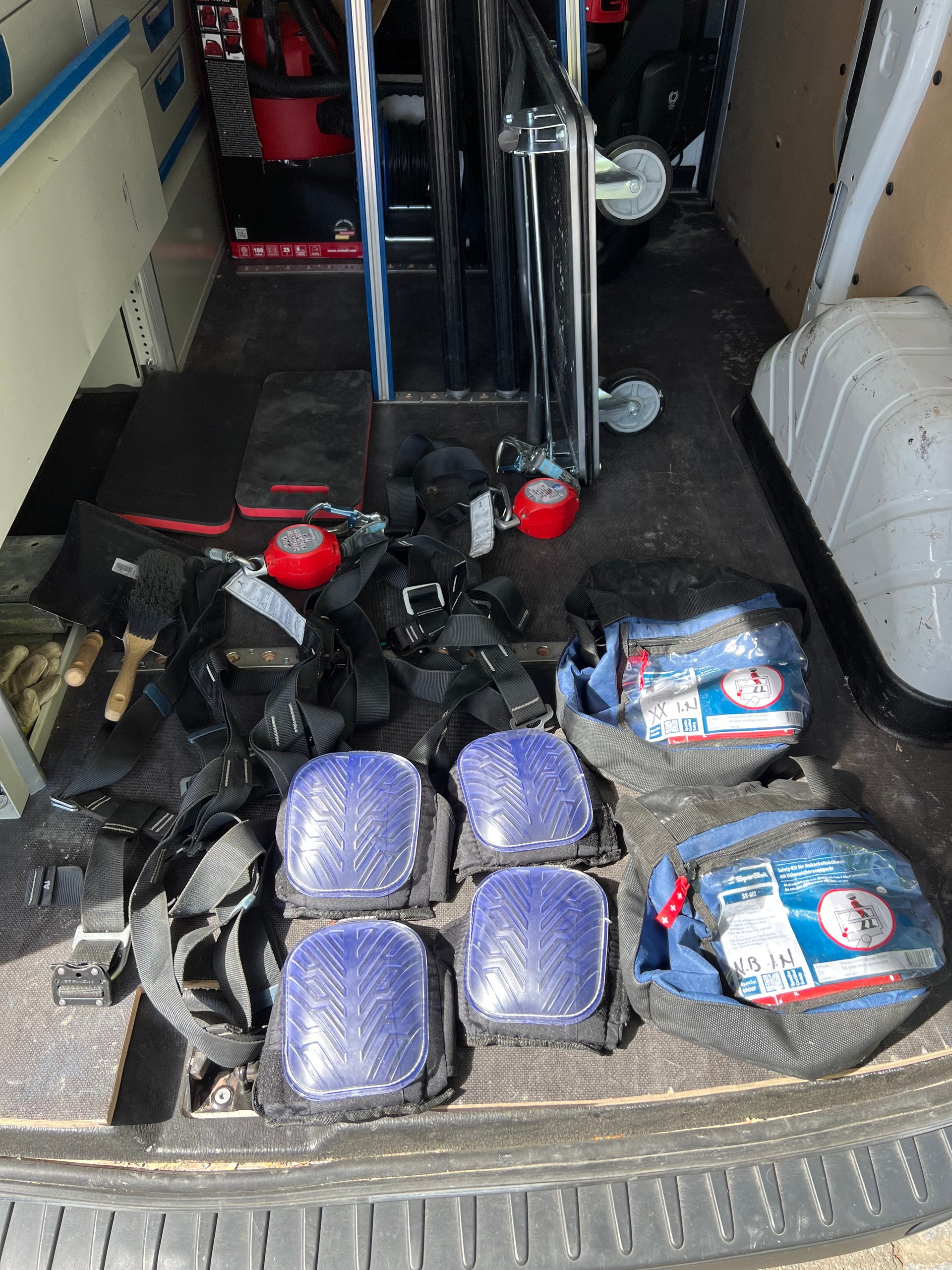 FORD Transit Custom Van 310 L1H1 Trend-image-16