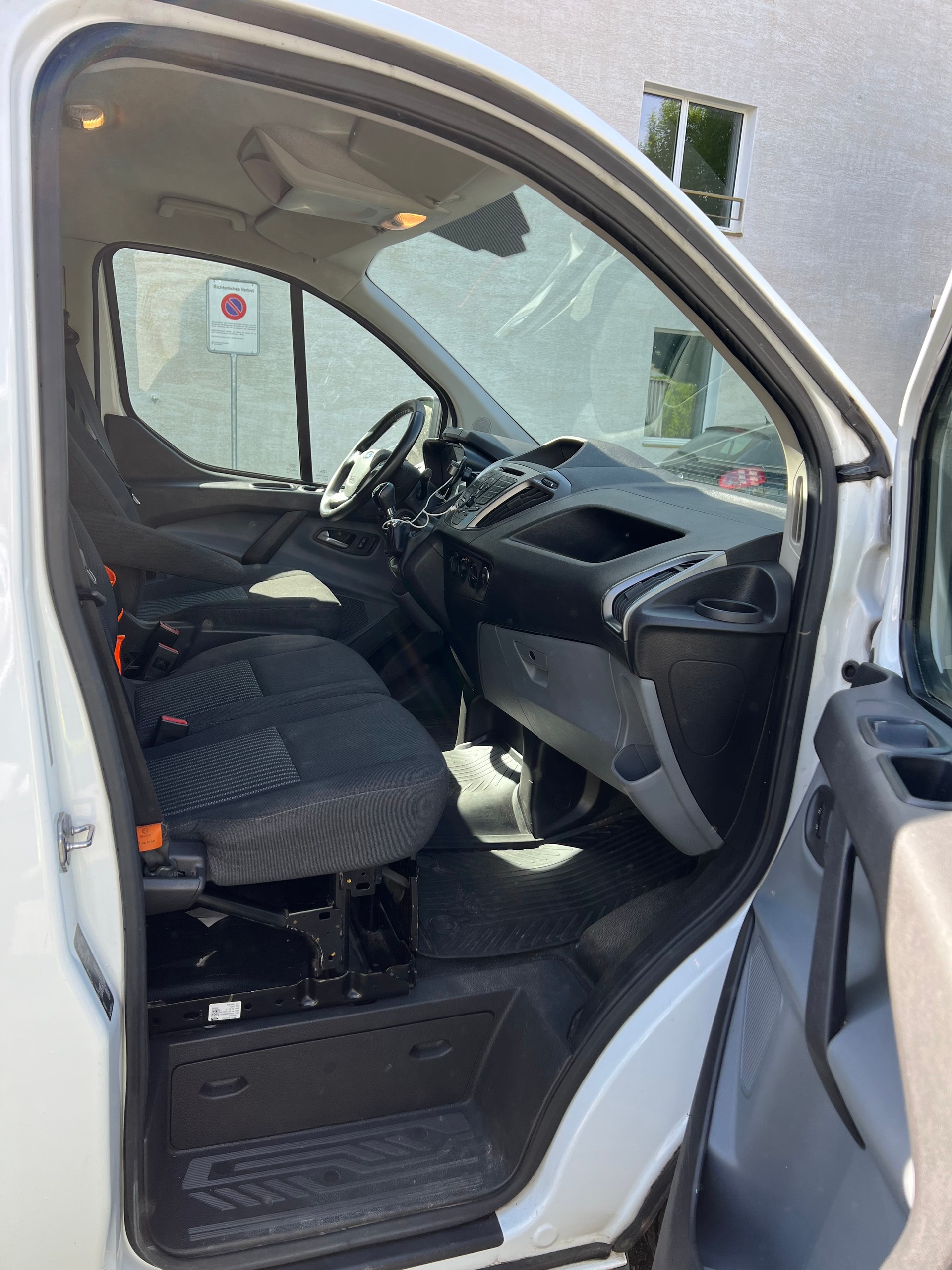 FORD Transit Custom Van 310 L1H1 Trend-image-2