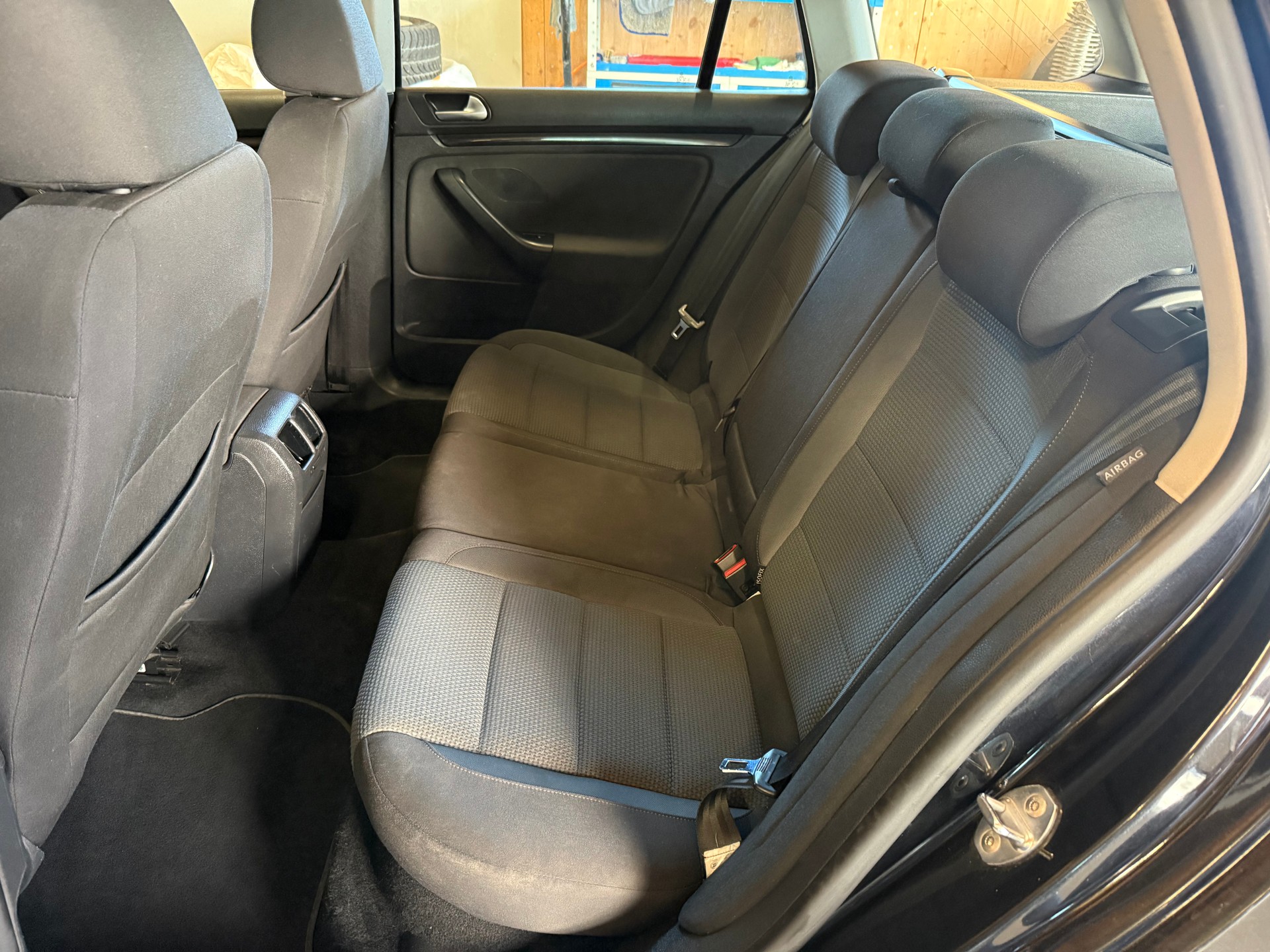 VW Golf Variant 1.6 TDI Team 4Motion-image-7