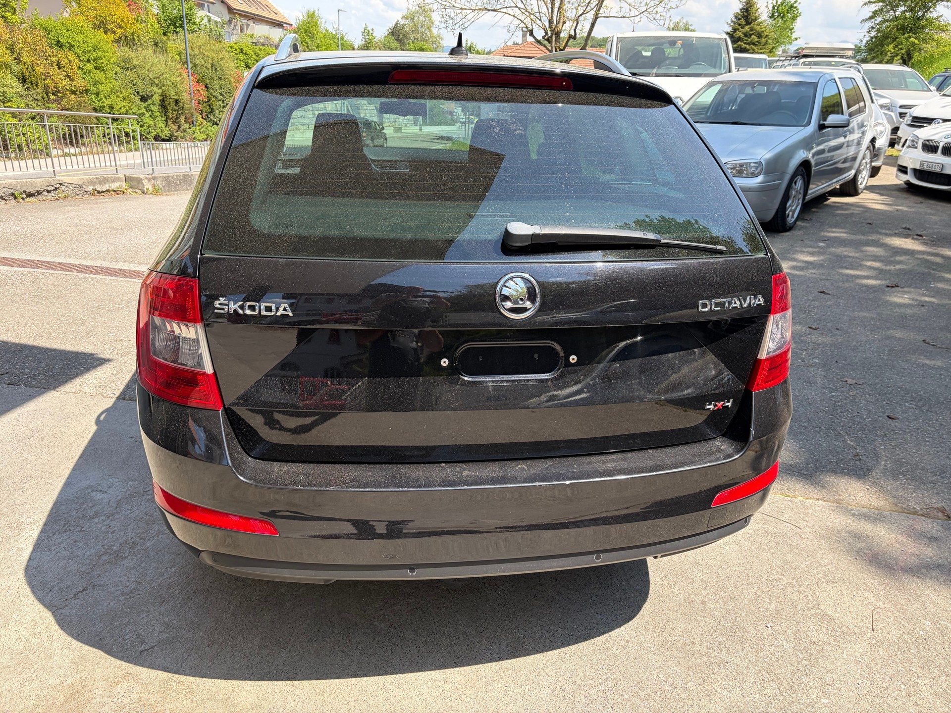 SKODA Octavia Combi 2.0 TDI Ambition 4x4 DSG-image-7