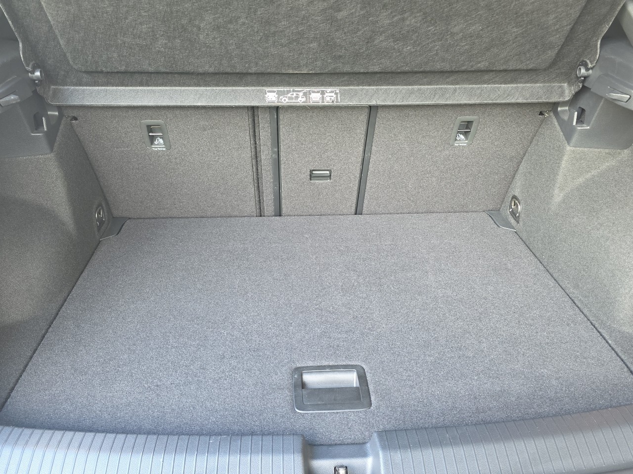 VW T-Roc 2.0 TSI Sport DSG 4Motion-image-10