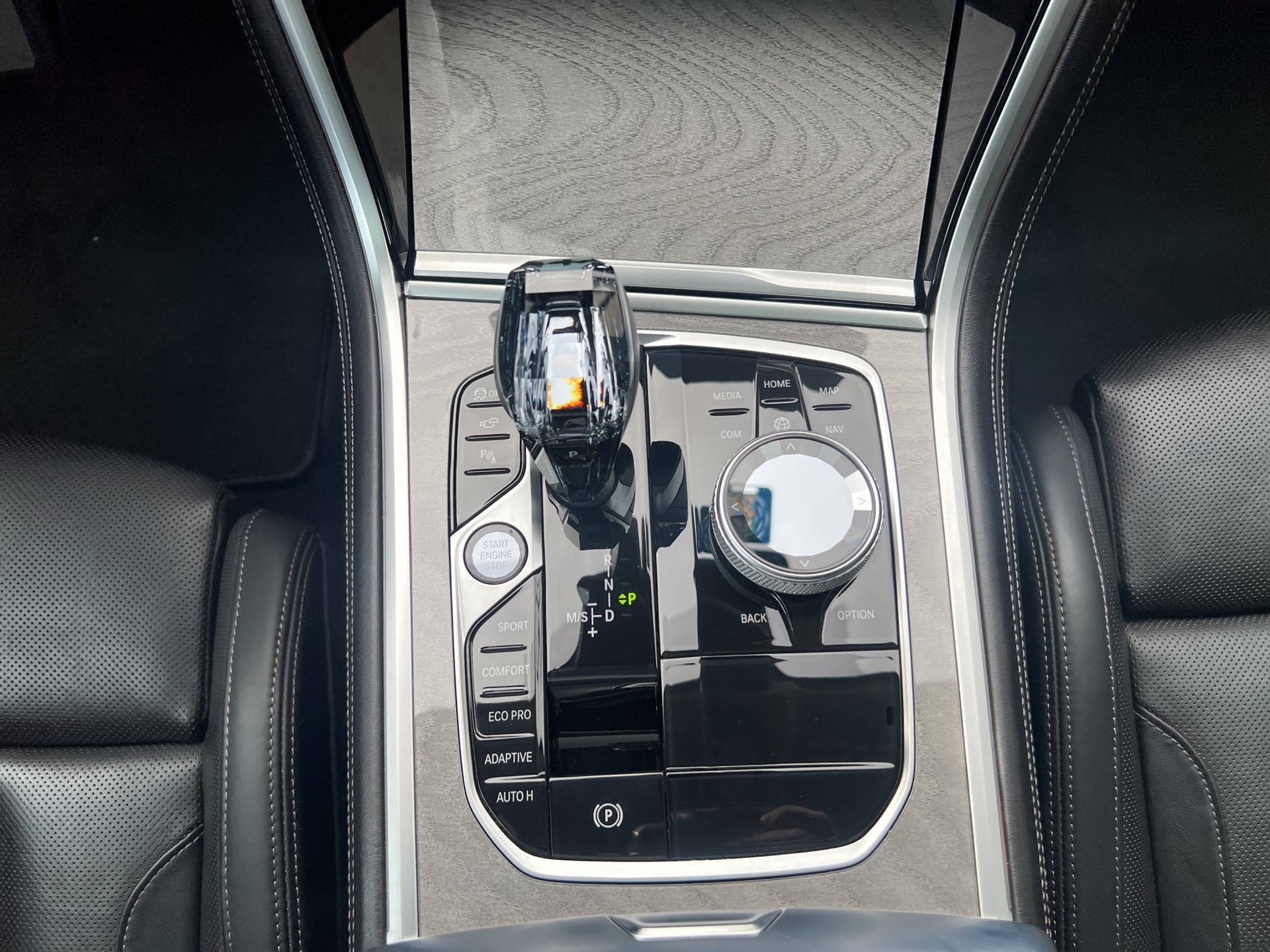 BMW 840d xDrive 48V Steptronic-image-16