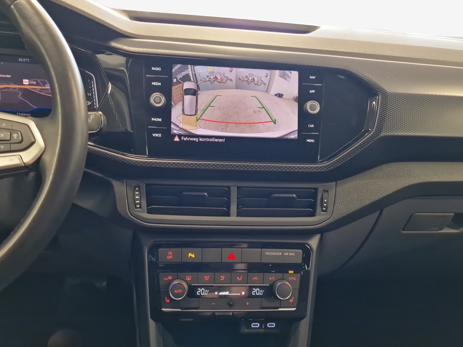 VW T-Cross 1.0 TSI Life DSG-image-14