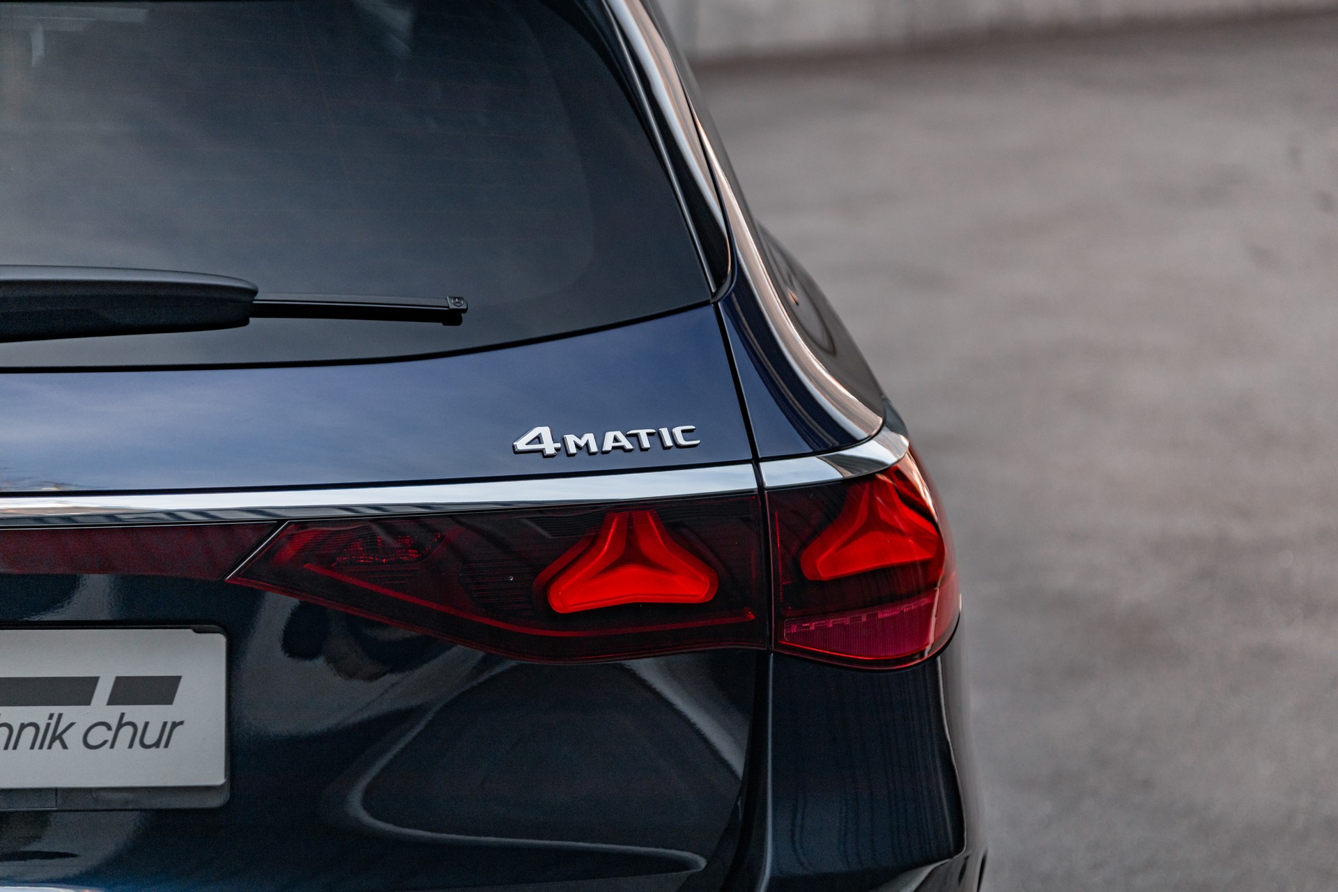 MERCEDES-BENZ E 450 T 9G-Tronic 4Matic-image-14