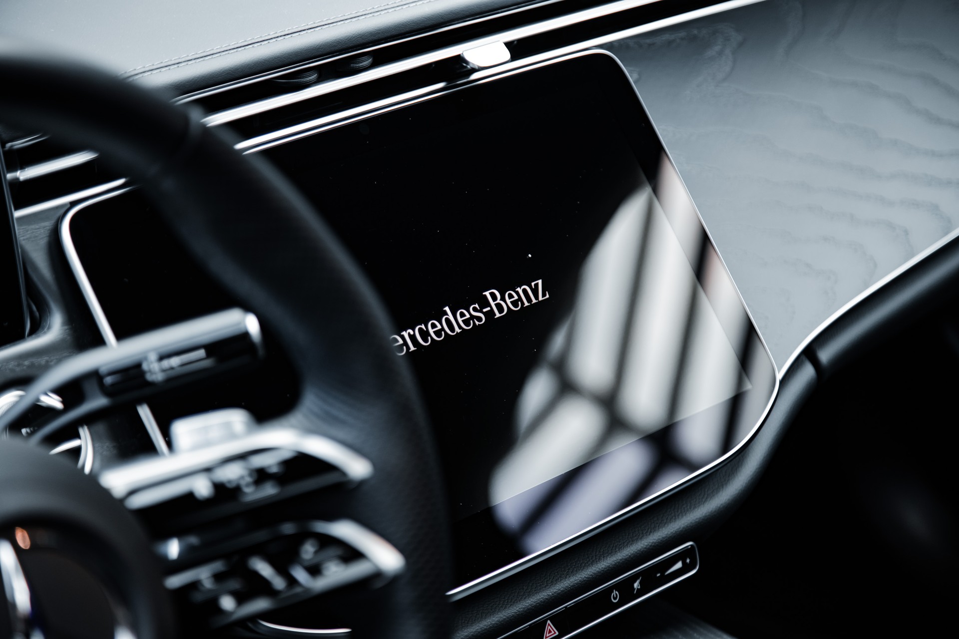 MERCEDES-BENZ E 450 T 9G-Tronic 4Matic-image-23