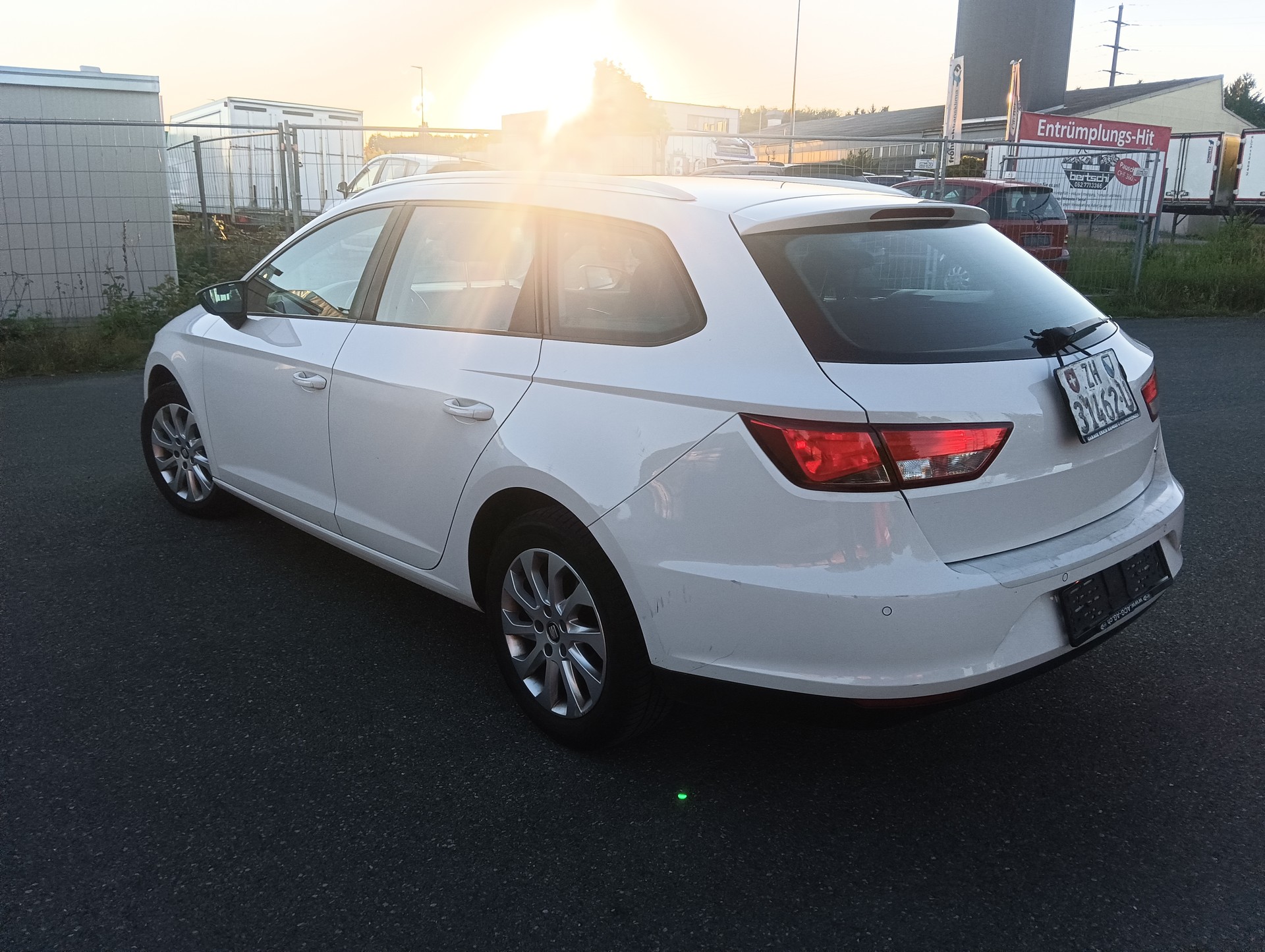 SEAT Leon ST 1.6 TDI Style DSG-image-3