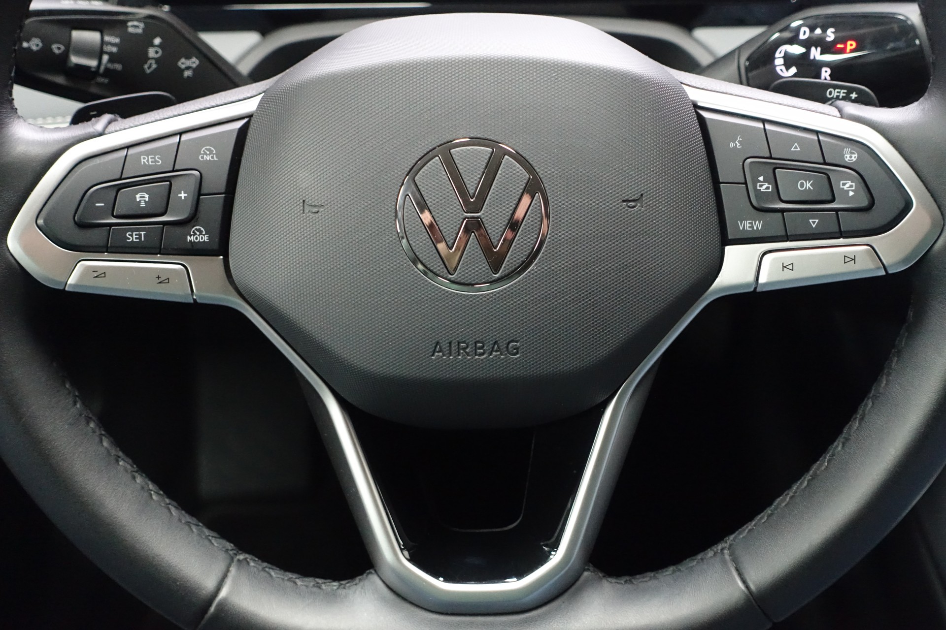 VW Passat Variant 2.0 TDI Business DSG-image-19