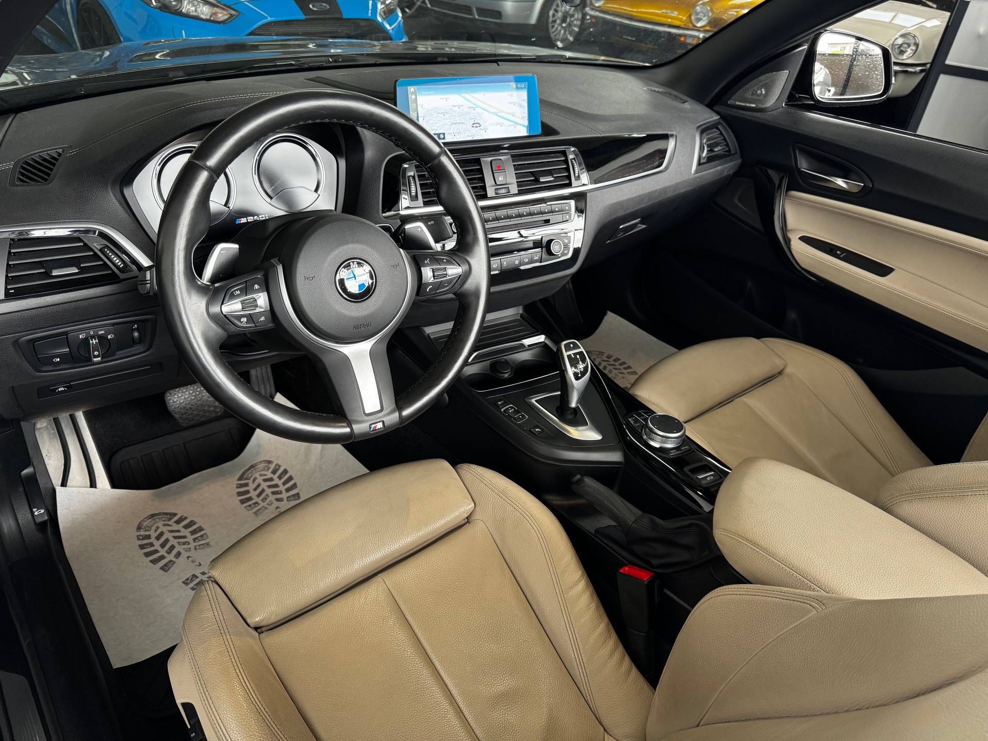 BMW M240i xDrive Steptronic-image-19