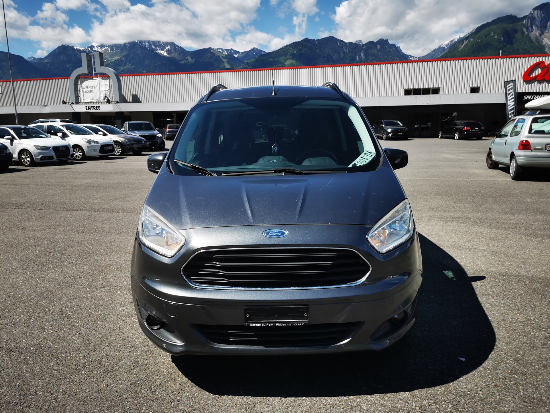 FORD Tourneo Courier 1.0 SCTi Titanium-image-4