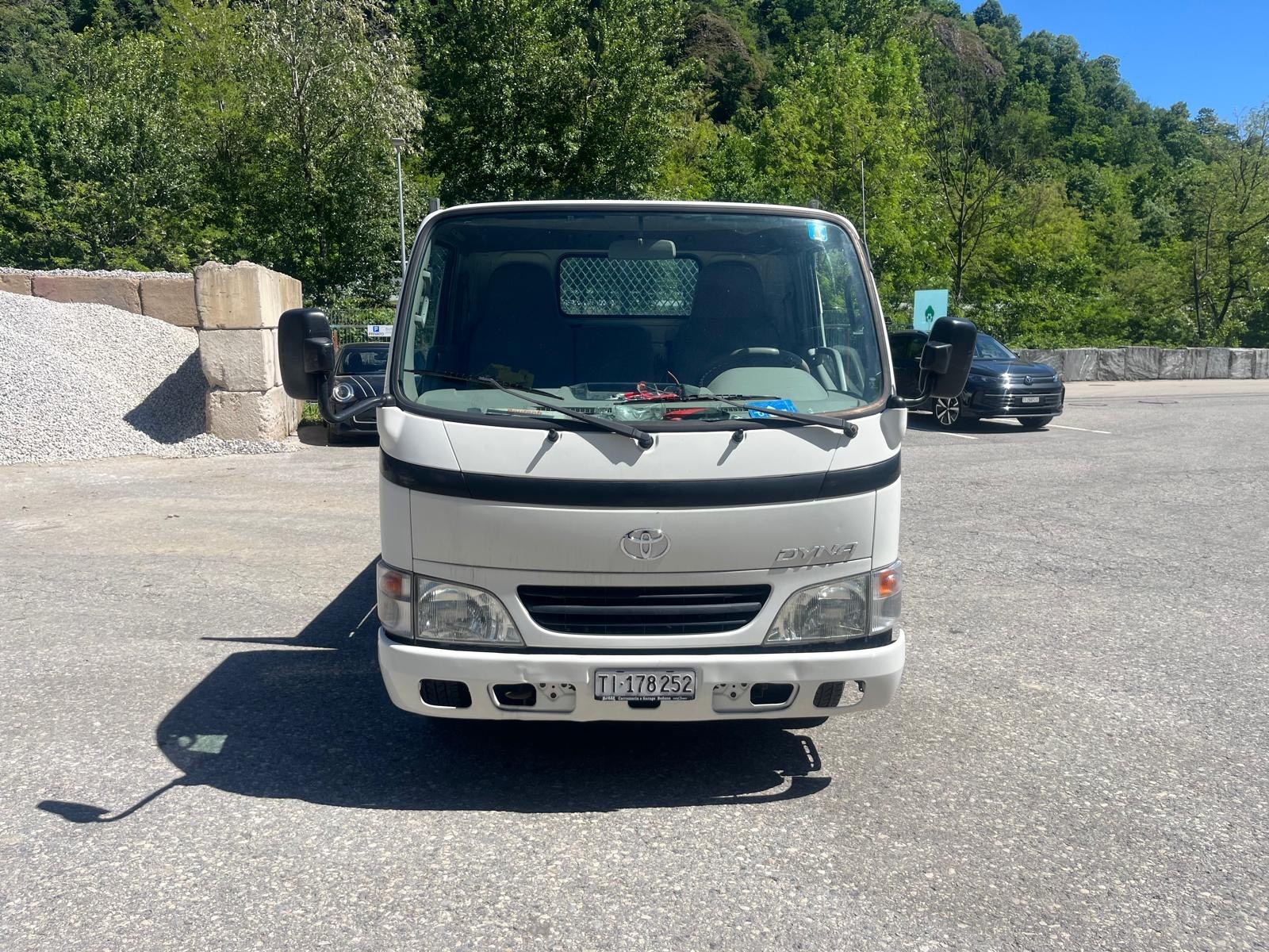 TOYOTA Dyna 100 2.5 D-4D-image-2