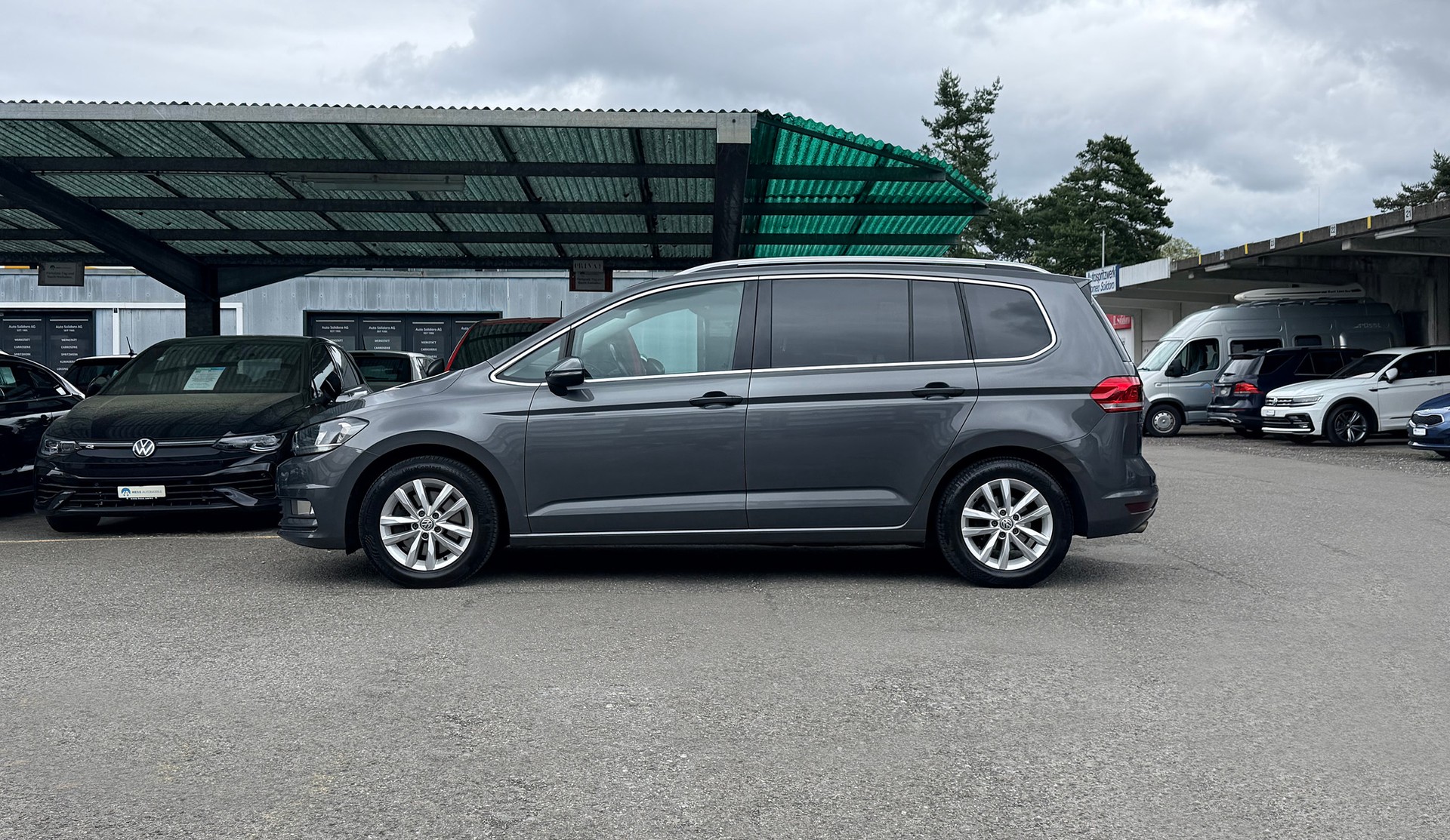 VW Touran 1.4 TSI BlueMotion Technology DSG-Automat 7 Sitze-showroom-element-1