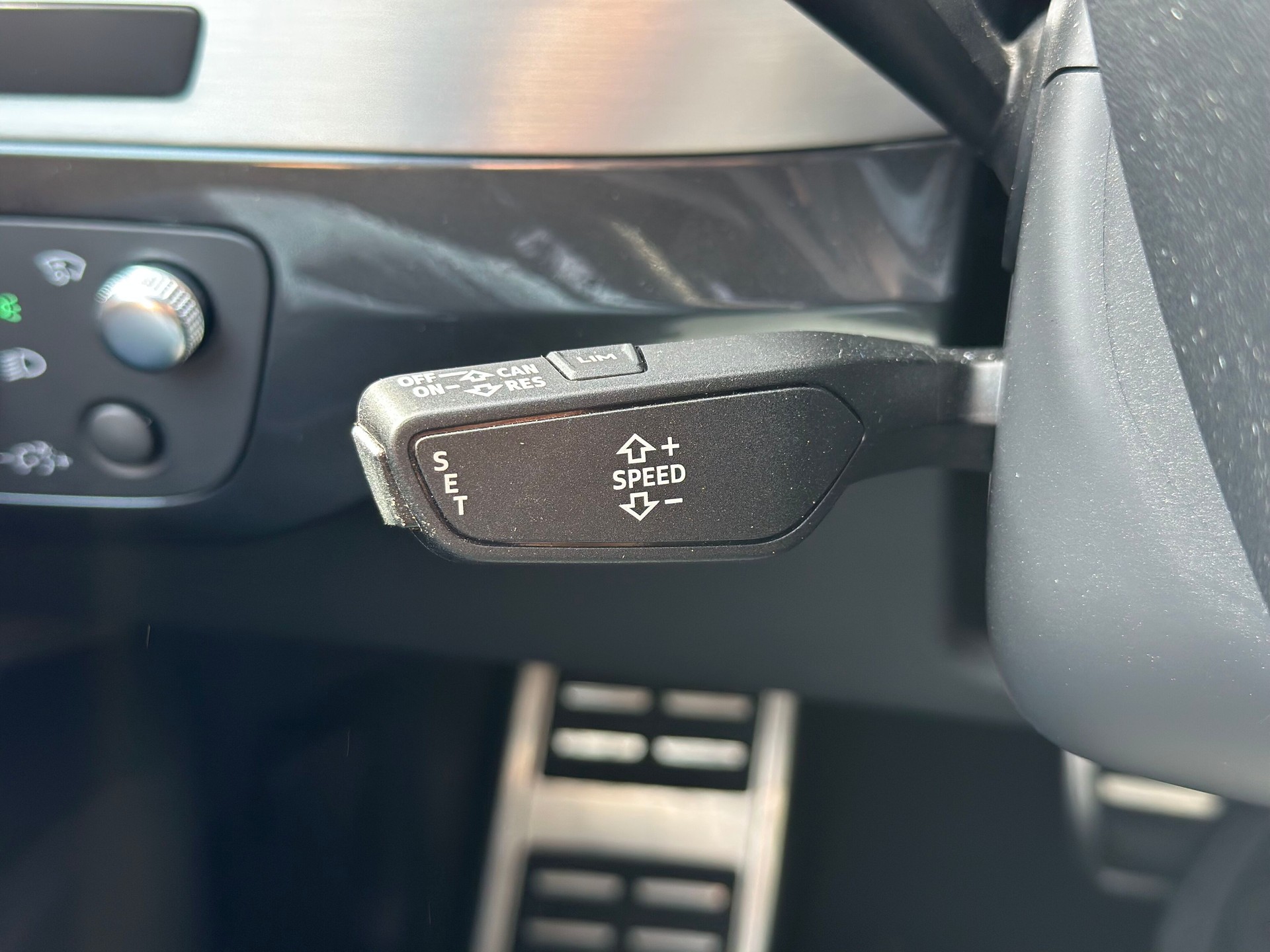AUDI SQ7 4.0 TDI quattro tiptronic-image-12