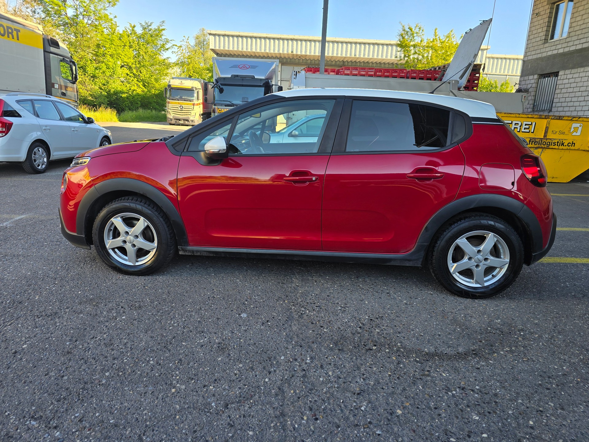 CITROEN C3 1.2i PureTech Shine-image-8