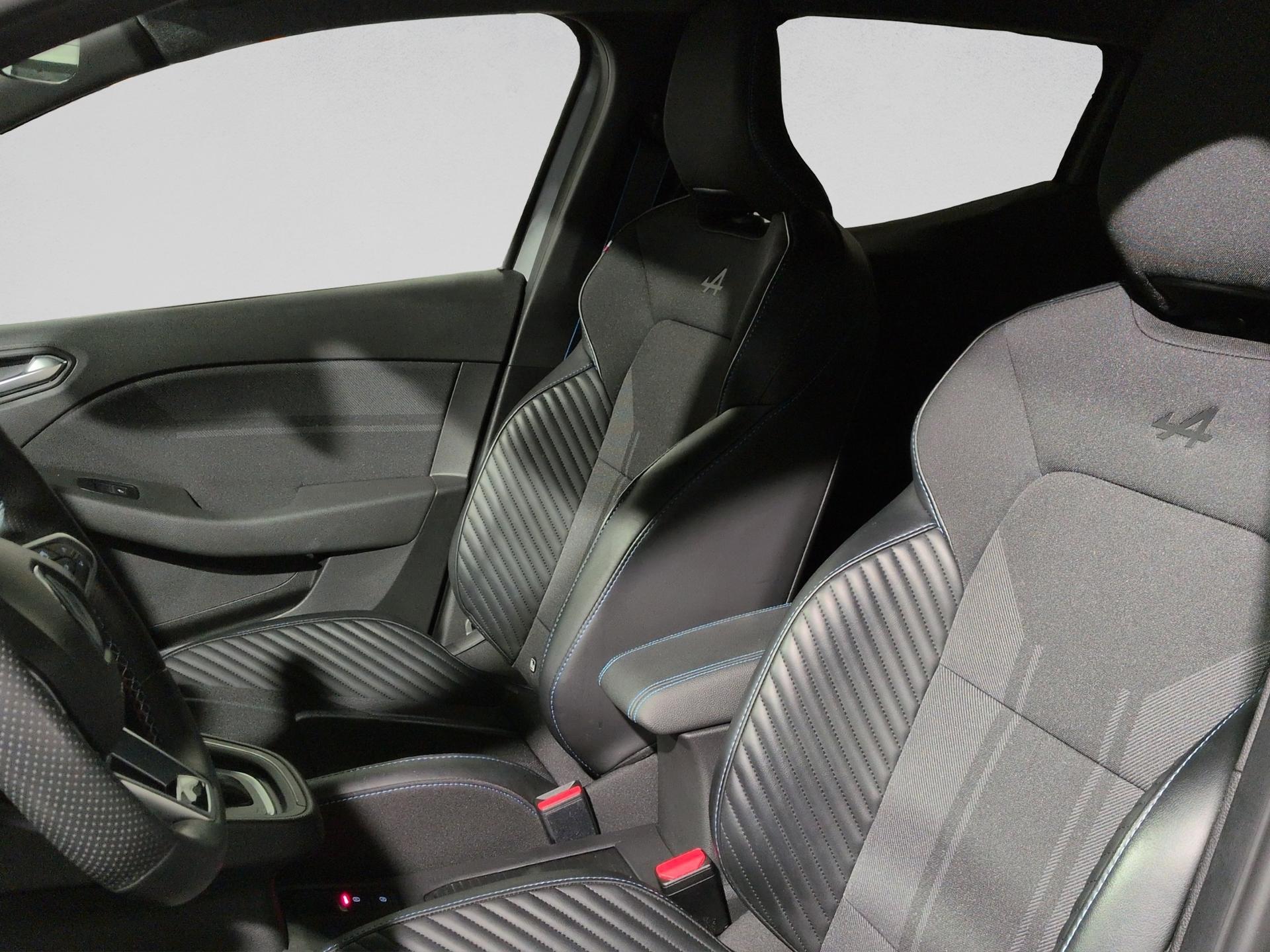 RENAULT Clio 1.6 E-Tech Esprit Alpine-image-8