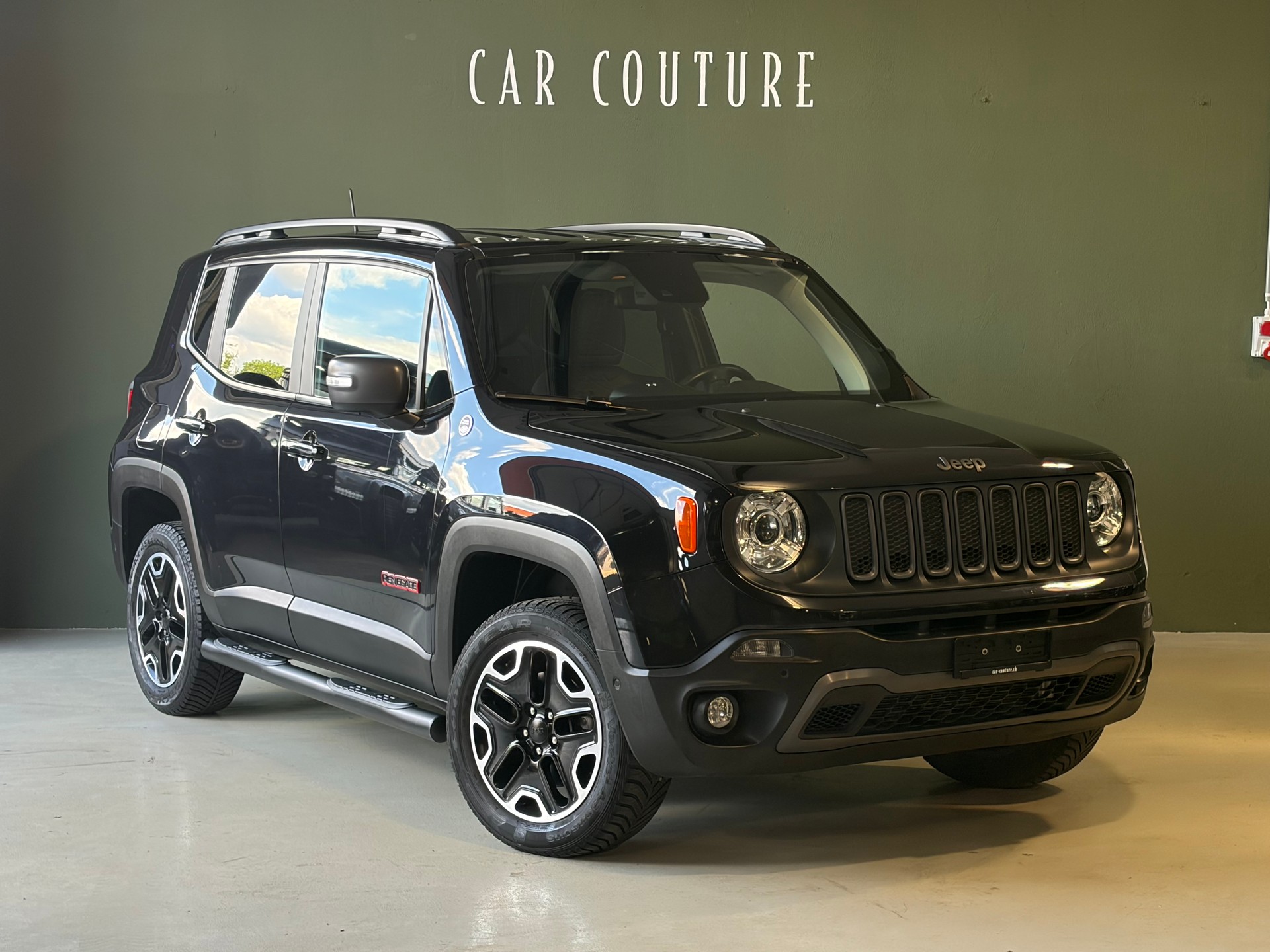 JEEP Renegade 2.0 CRD Trailhawk AWD + Low Range 9ATX * 1.Hand * Anhängerkupplung ***MFK 04.06.2026***-showroom-element-3