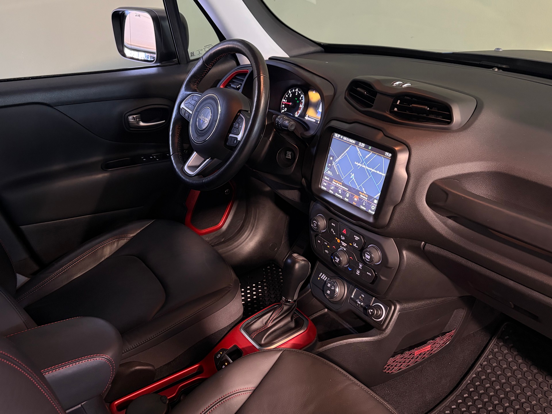 JEEP Renegade 2.0 CRD Trailhawk AWD + Low Range 9ATX * 1.Hand * Anhängerkupplung ***MFK 04.06.2026***-image-10