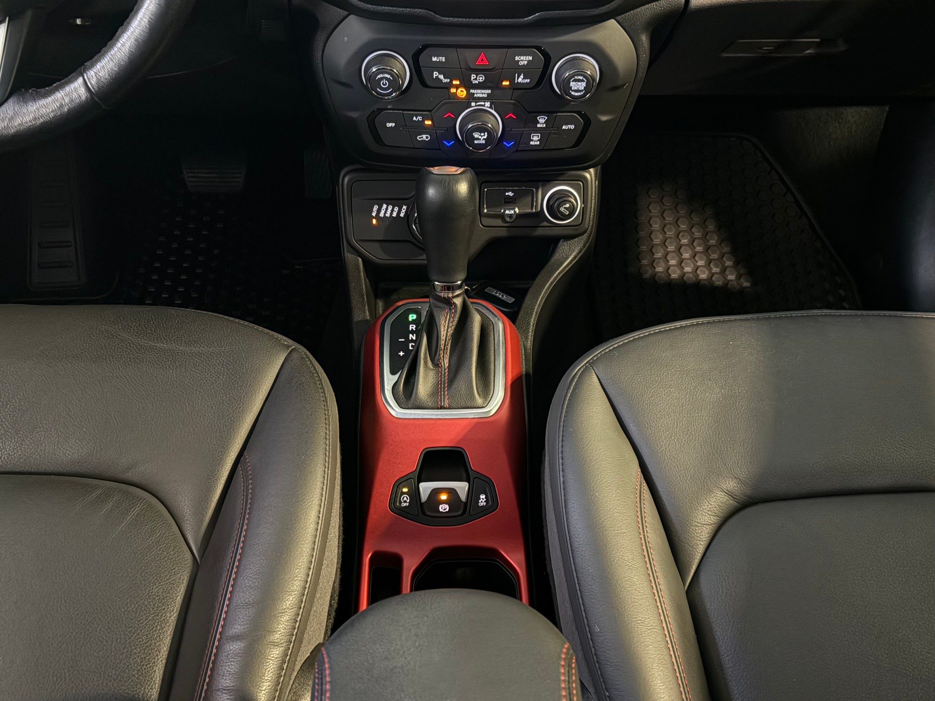 JEEP Renegade 2.0 CRD Trailhawk AWD + Low Range 9ATX * 1.Hand * Anhängerkupplung ***MFK 04.06.2026***-image-11