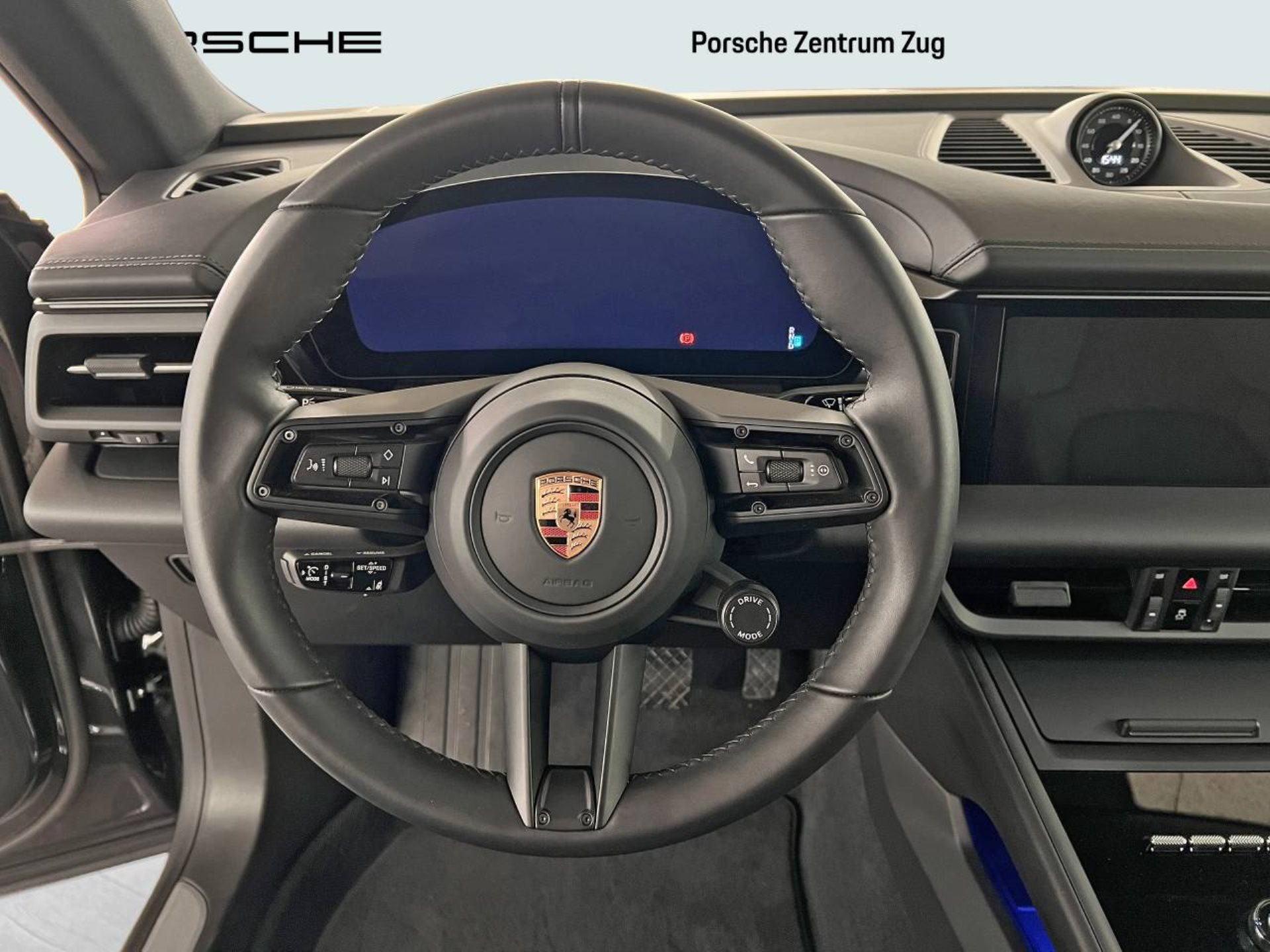 PORSCHE Macan 4-image-16