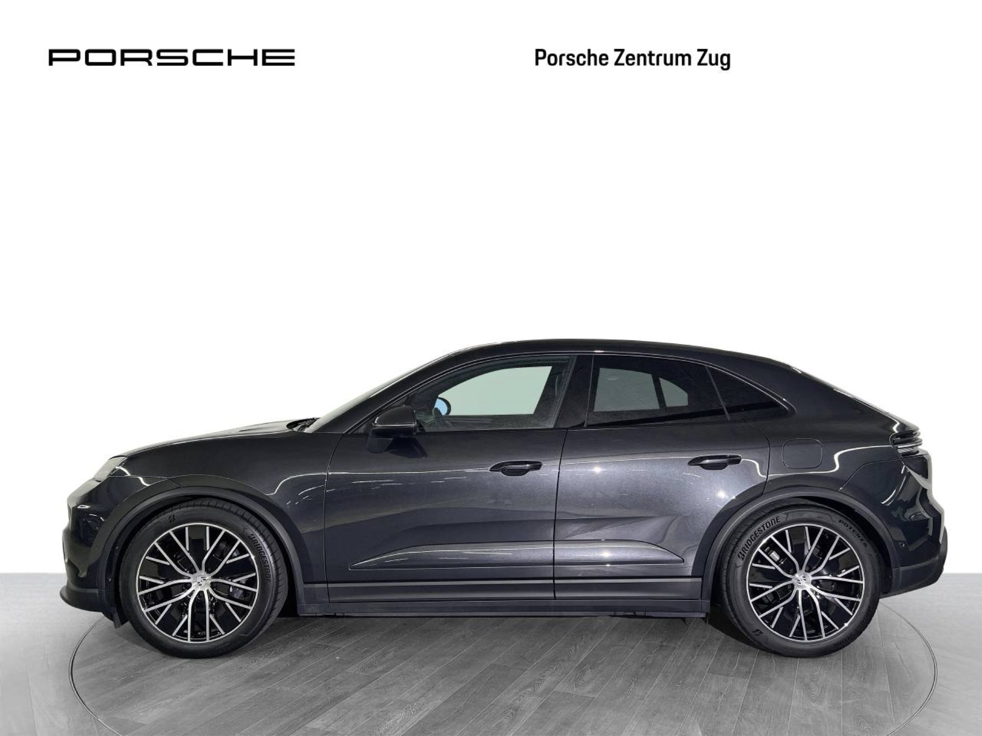 PORSCHE Macan 4-image-1
