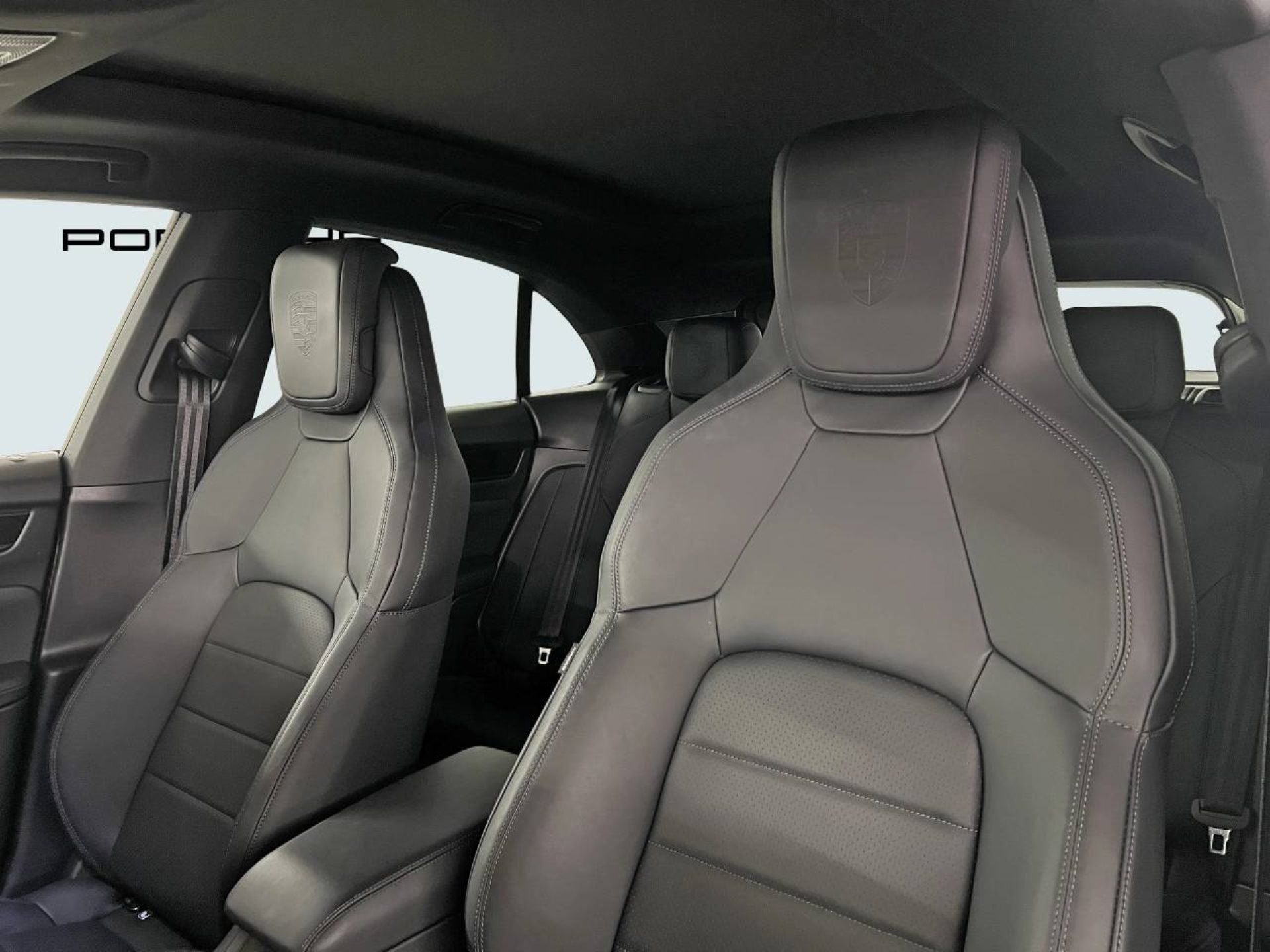 PORSCHE Macan 4-image-4