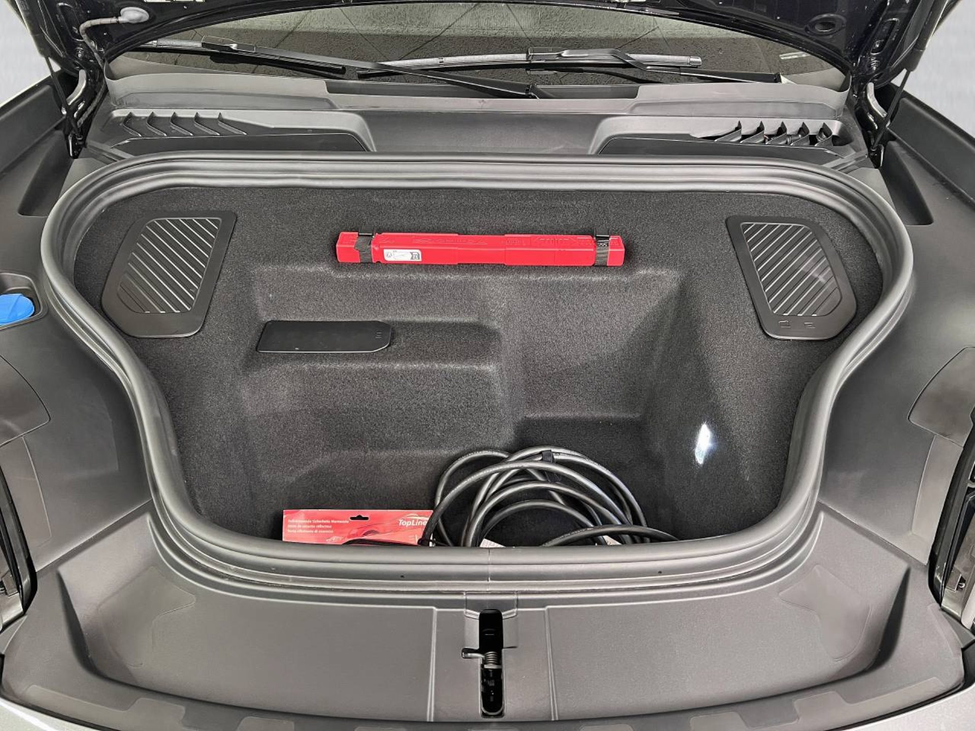 PORSCHE Macan 4-image-13