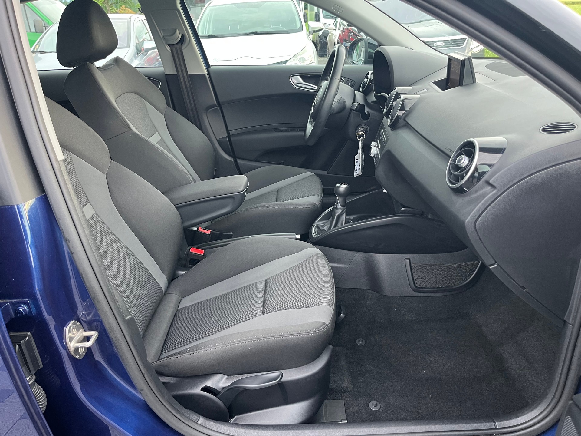 AUDI Sportback-image-10