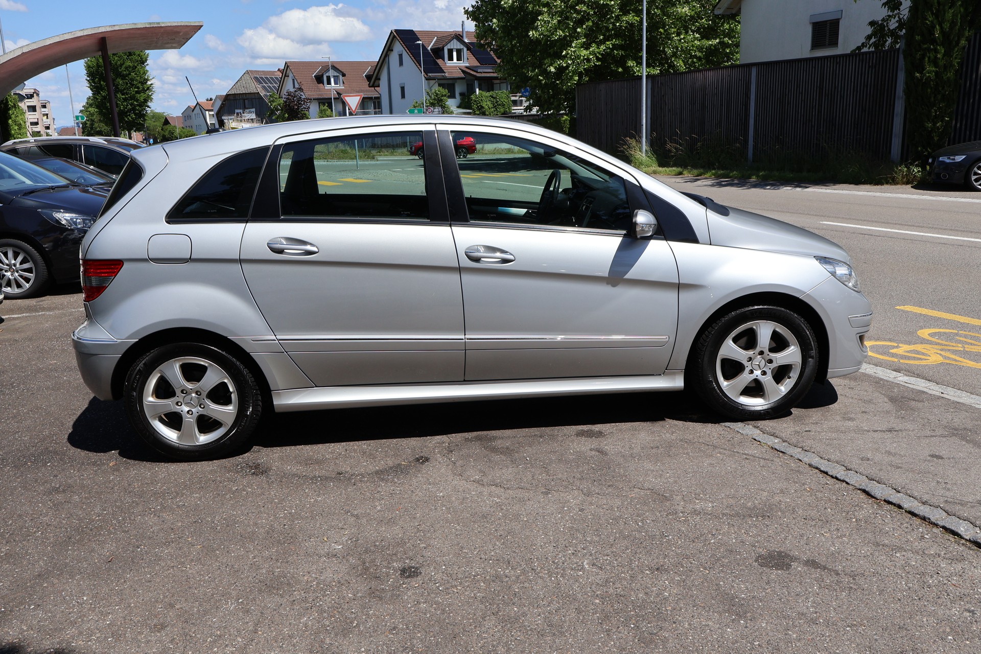 MERCEDES-BENZ B 170-image-3