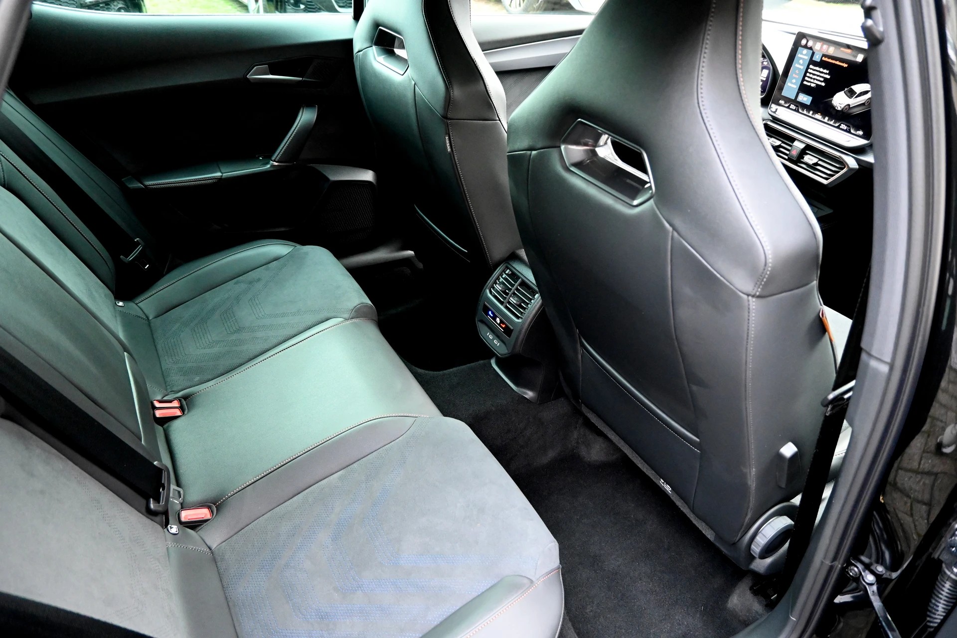 CUPRA Formentor 2.0TSI VZ 4Drive DSG 4X4 333PS-image-14