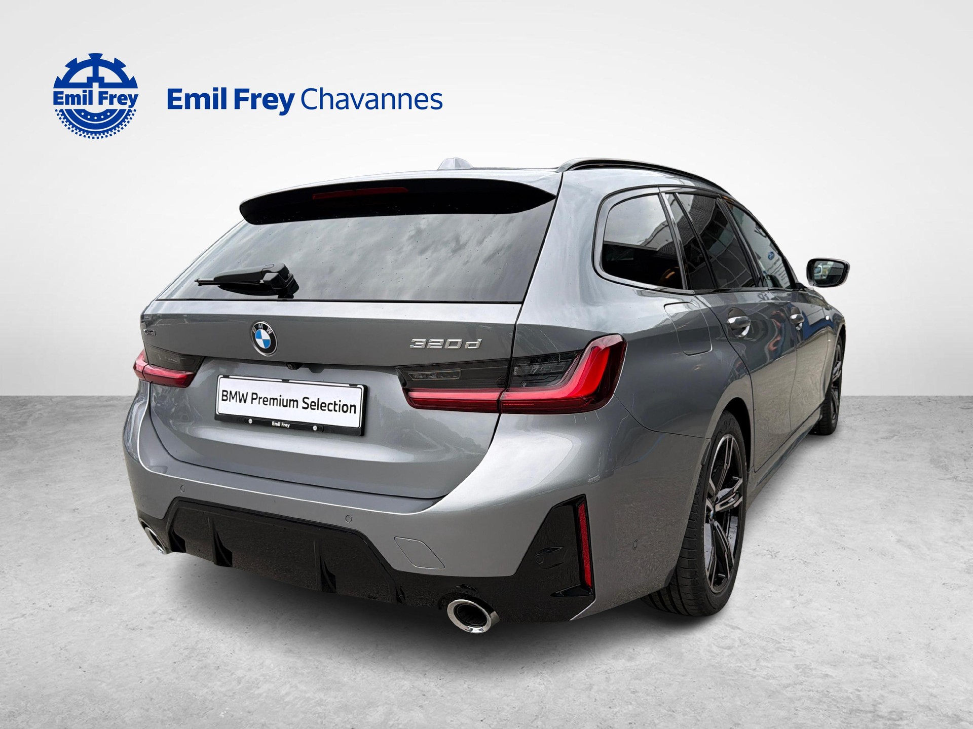 BMW 320d xDrive SAG Touring-image-2