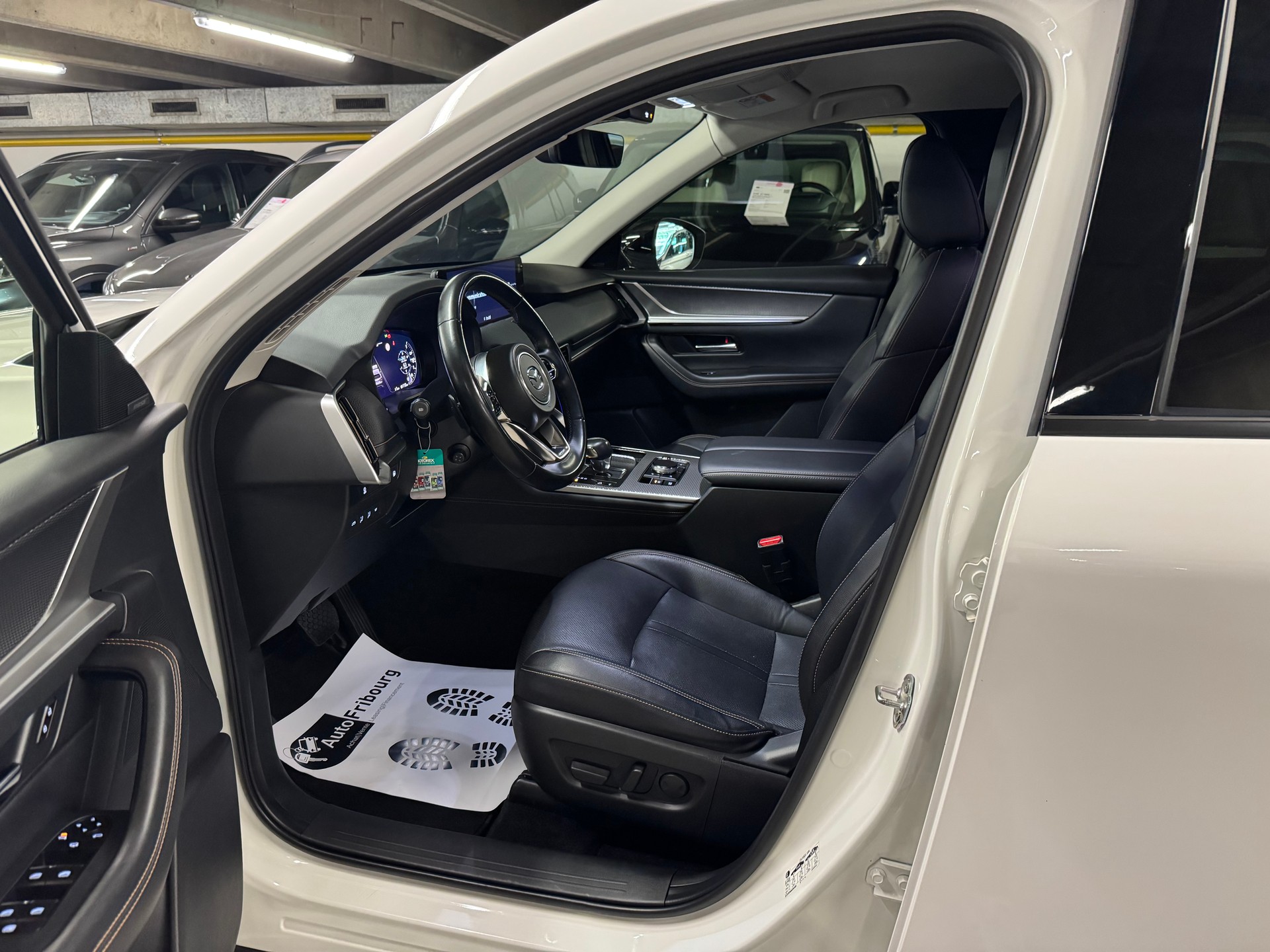 MAZDA CX-60 e-Skyactiv PHEV 327 AWD Homura-showroom-element-3