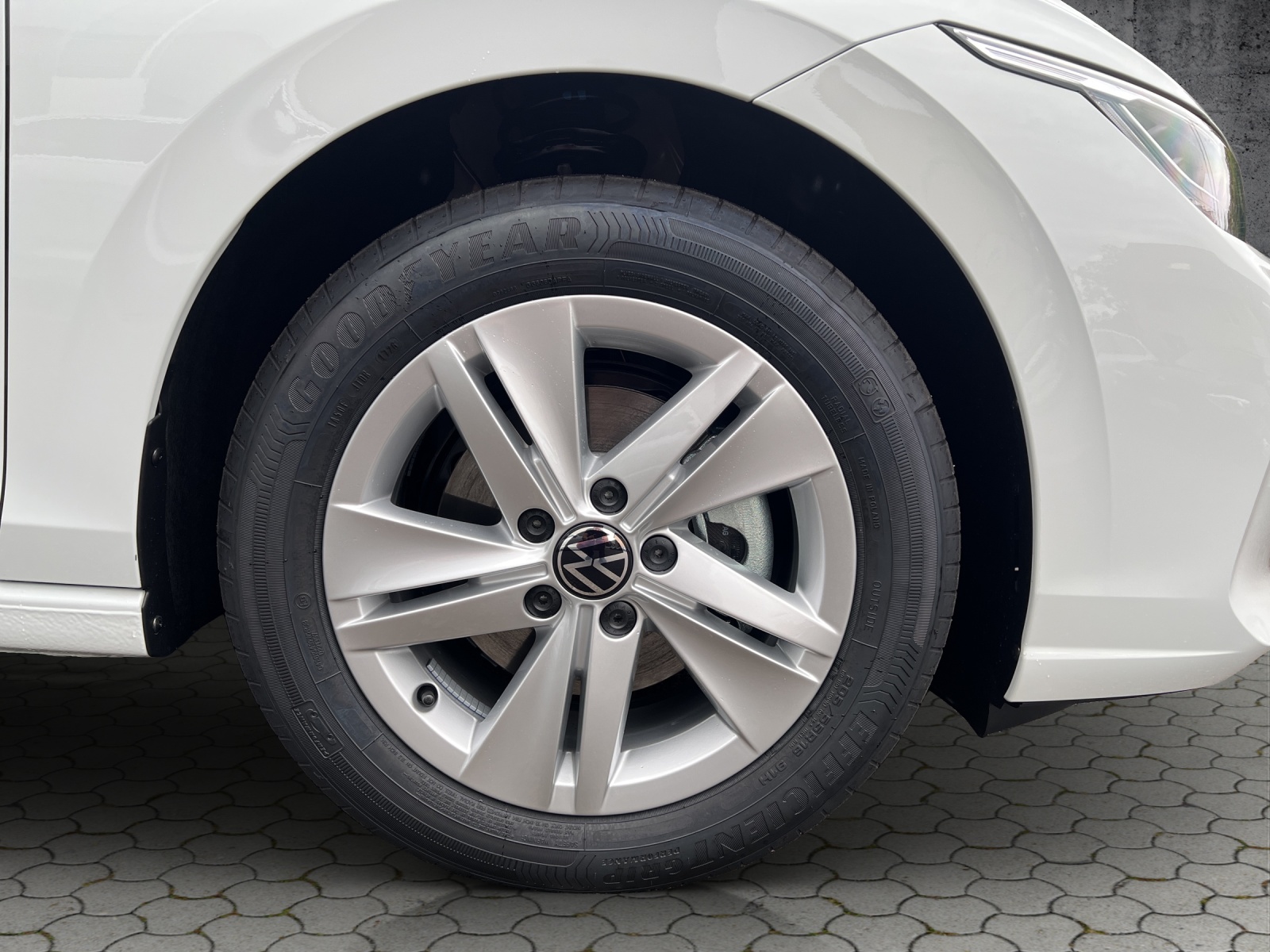 VW Golf 1.5 e TSI mHEV Value DSG-image-5