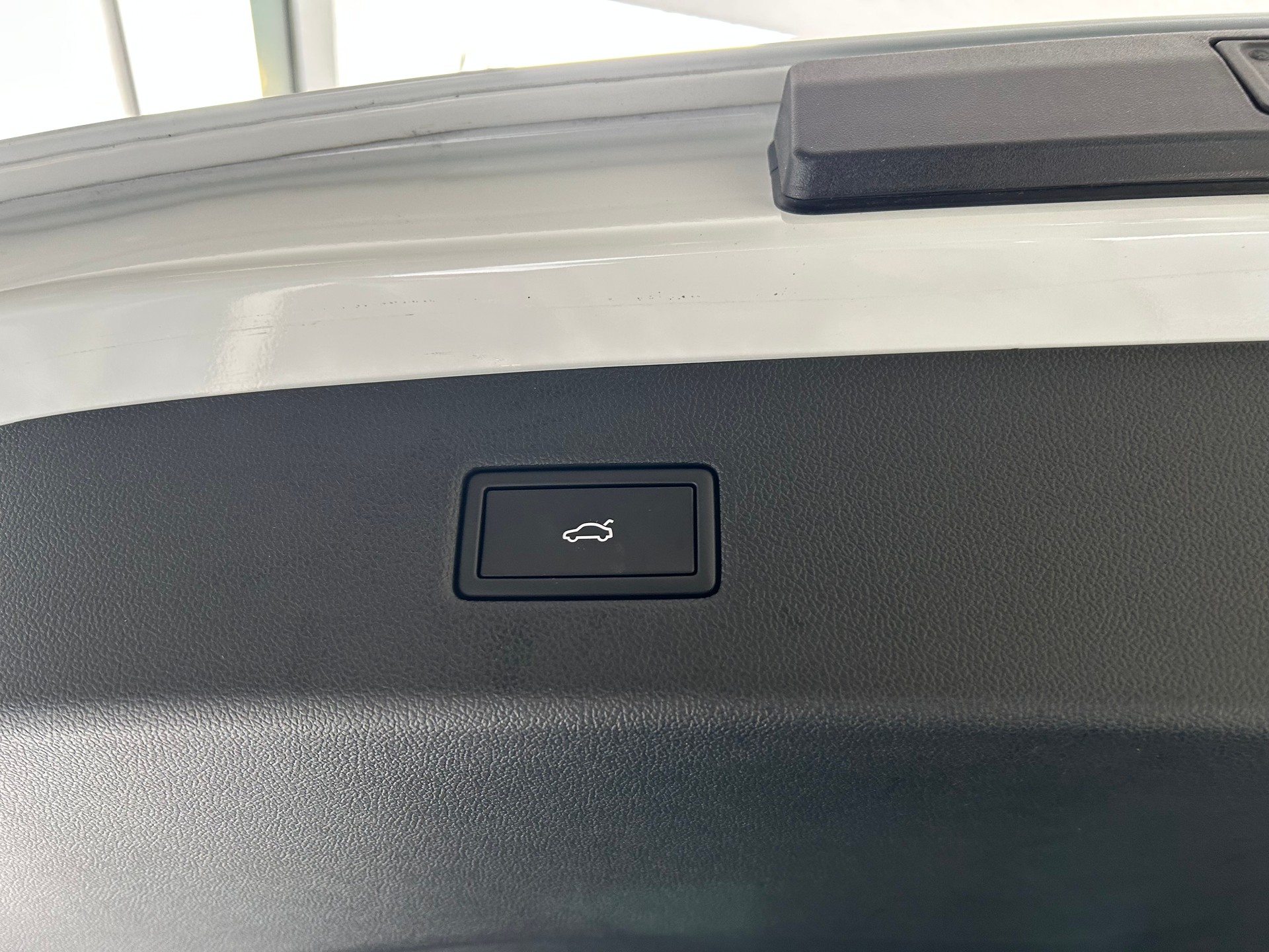FORD Explorer Elektro 77kWh Dual Extended Range Premium AWD-image-22