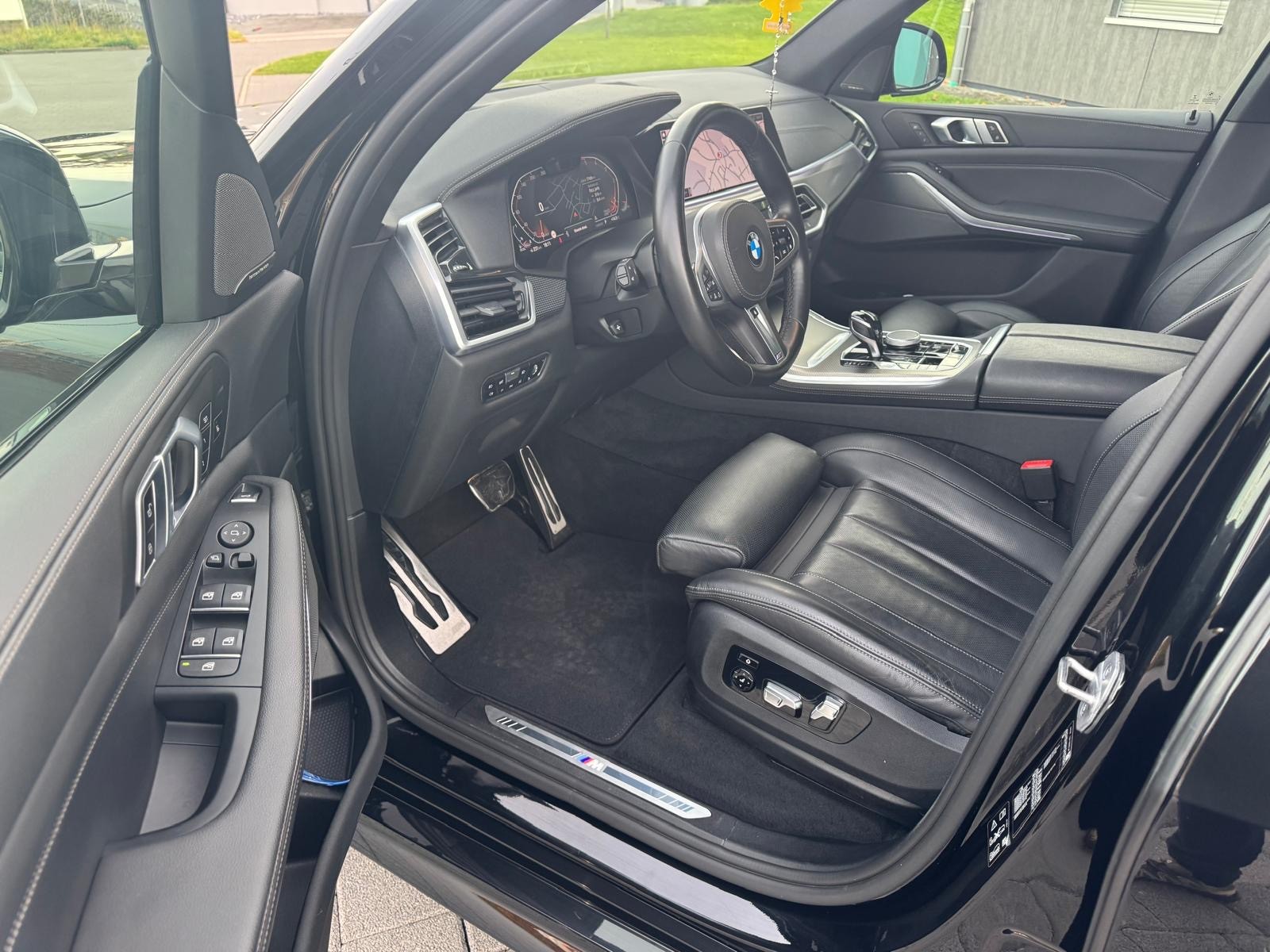 BMW X5 xDrive 48V 30d M Sport Steptronic 7 Plätze MFK-image-6