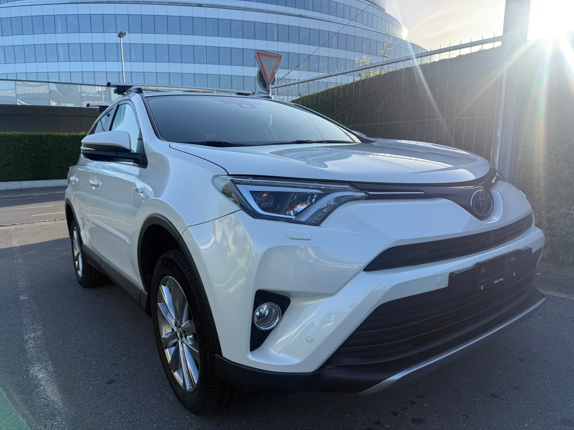 TOYOTA RAV-4 2.5 HSD Sol Premium e-CVT-image-0