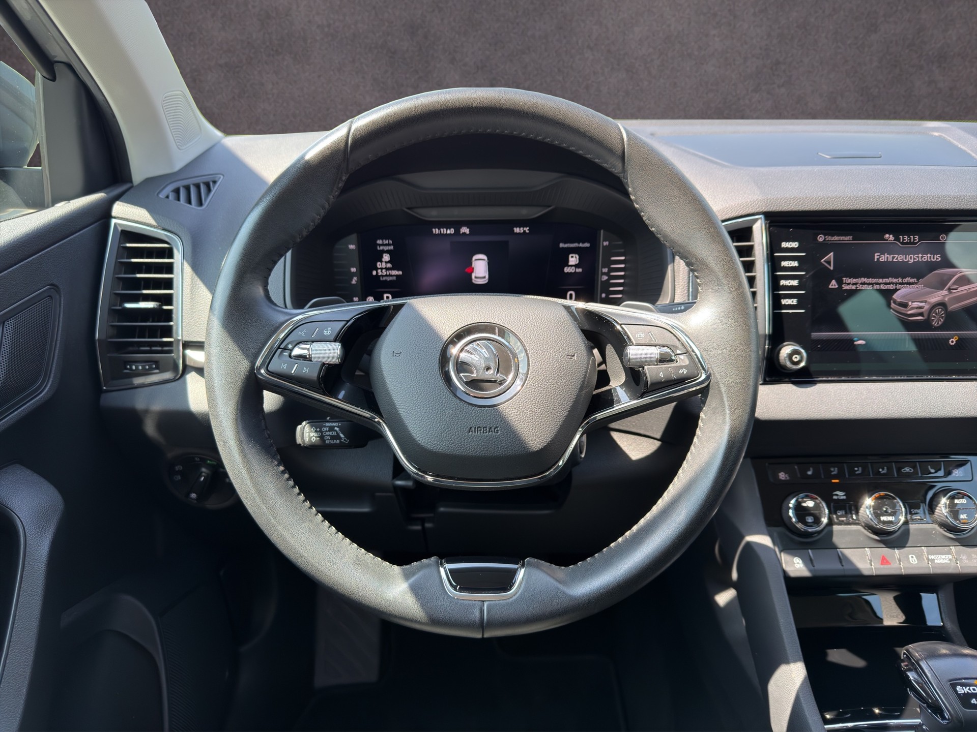 SKODA Karoq 2.0 TDI Style 4x4 DSG-image-10