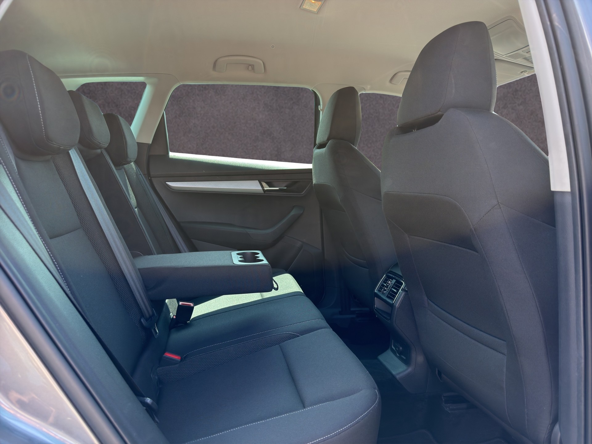 SKODA Karoq 2.0 TDI Style 4x4 DSG-image-15
