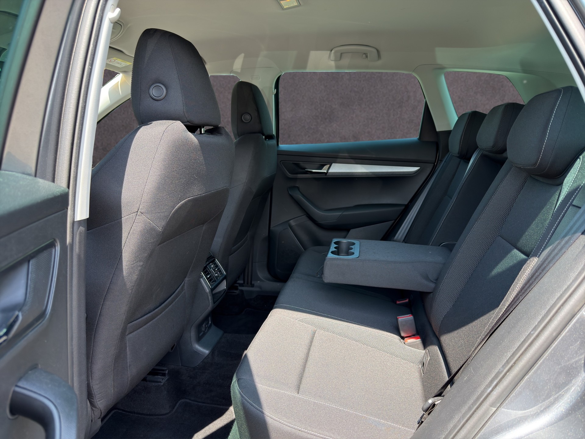 SKODA Karoq 2.0 TDI Style 4x4 DSG-image-9