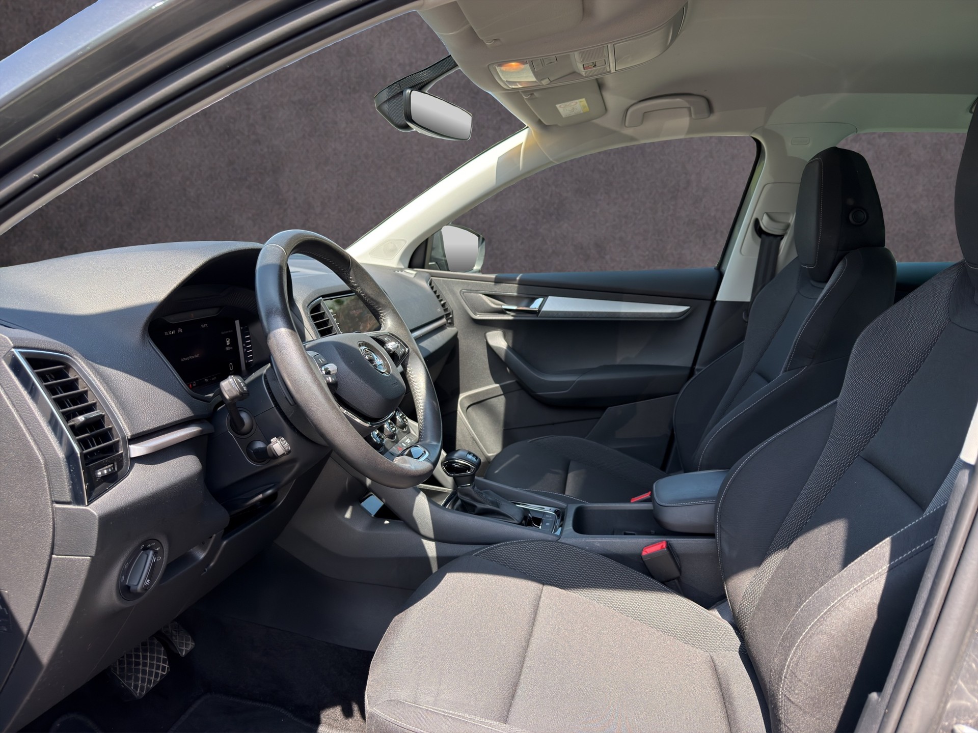 SKODA Karoq 2.0 TDI Style 4x4 DSG-image-8