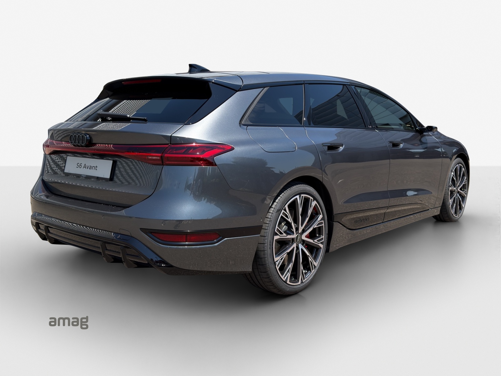 AUDI S6 Avant e-tron quattro-image-4