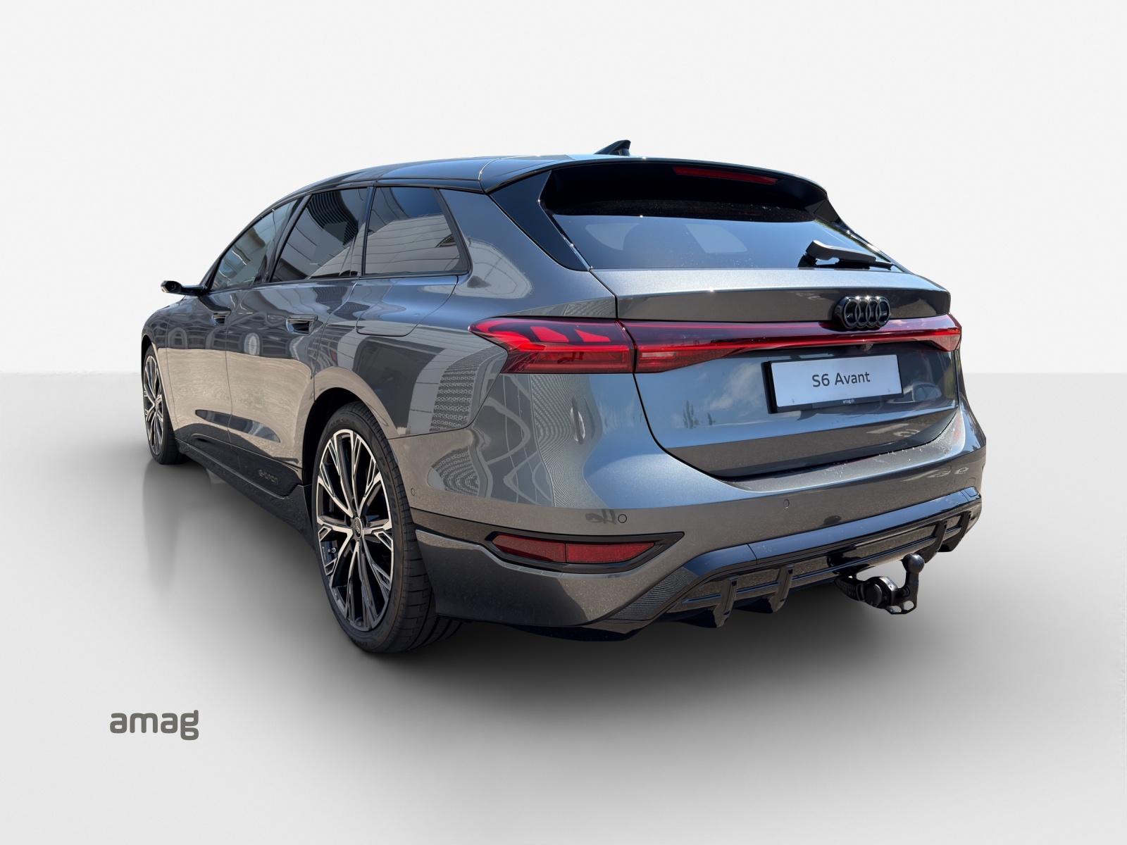 AUDI S6 Avant e-tron quattro-image-14