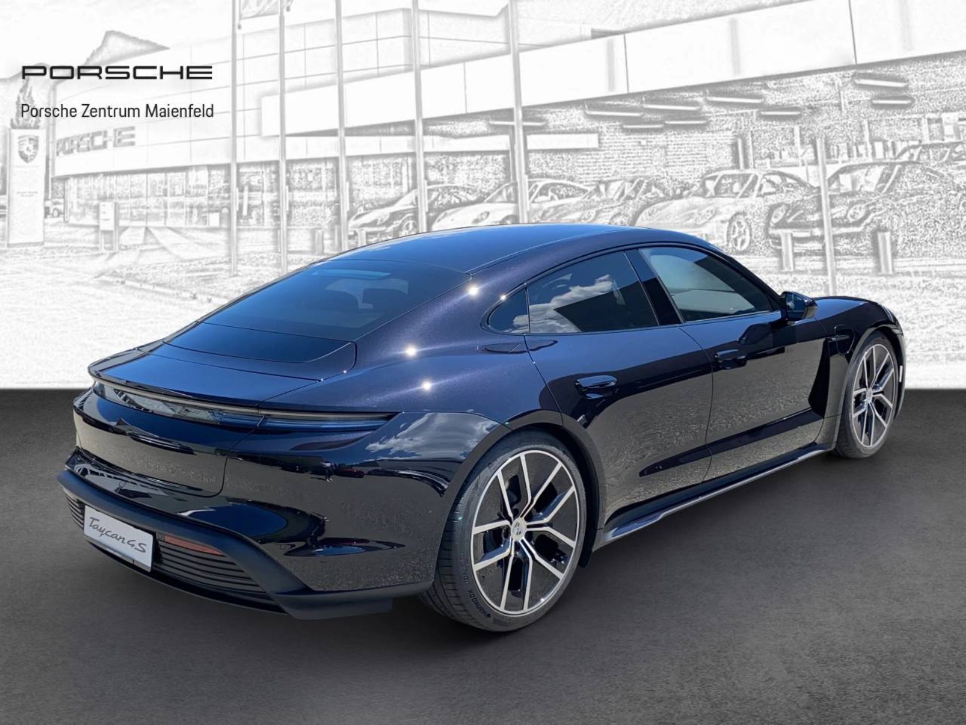 PORSCHE Taycan 4S-image-10
