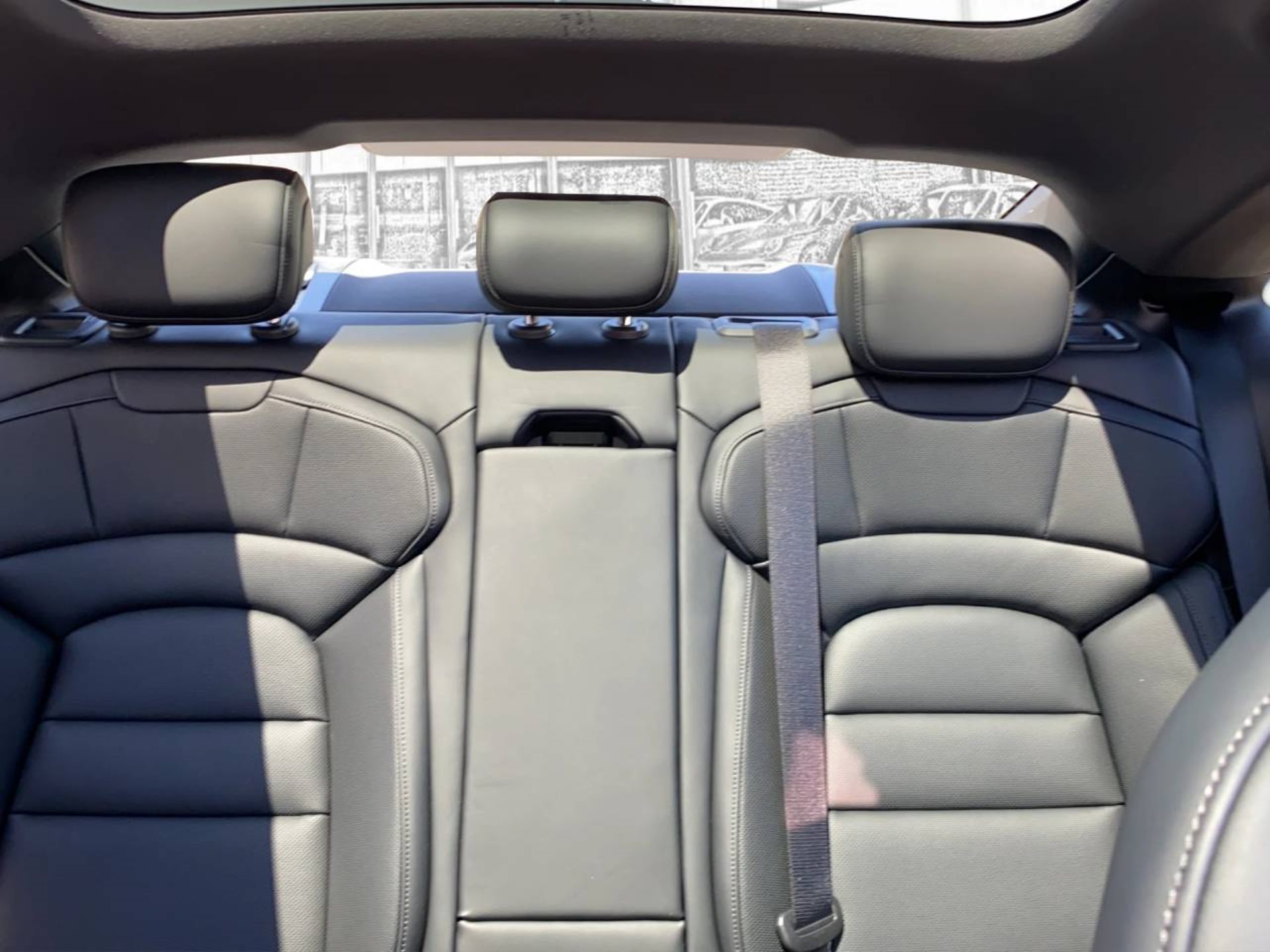 PORSCHE Taycan 4S-image-16