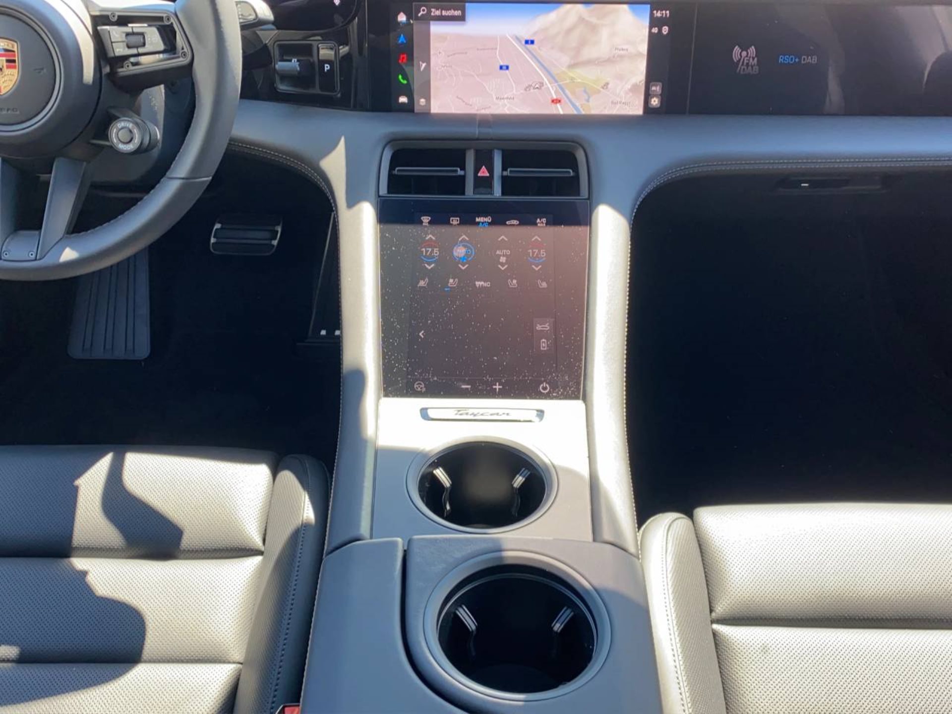 PORSCHE Taycan 4S-image-13