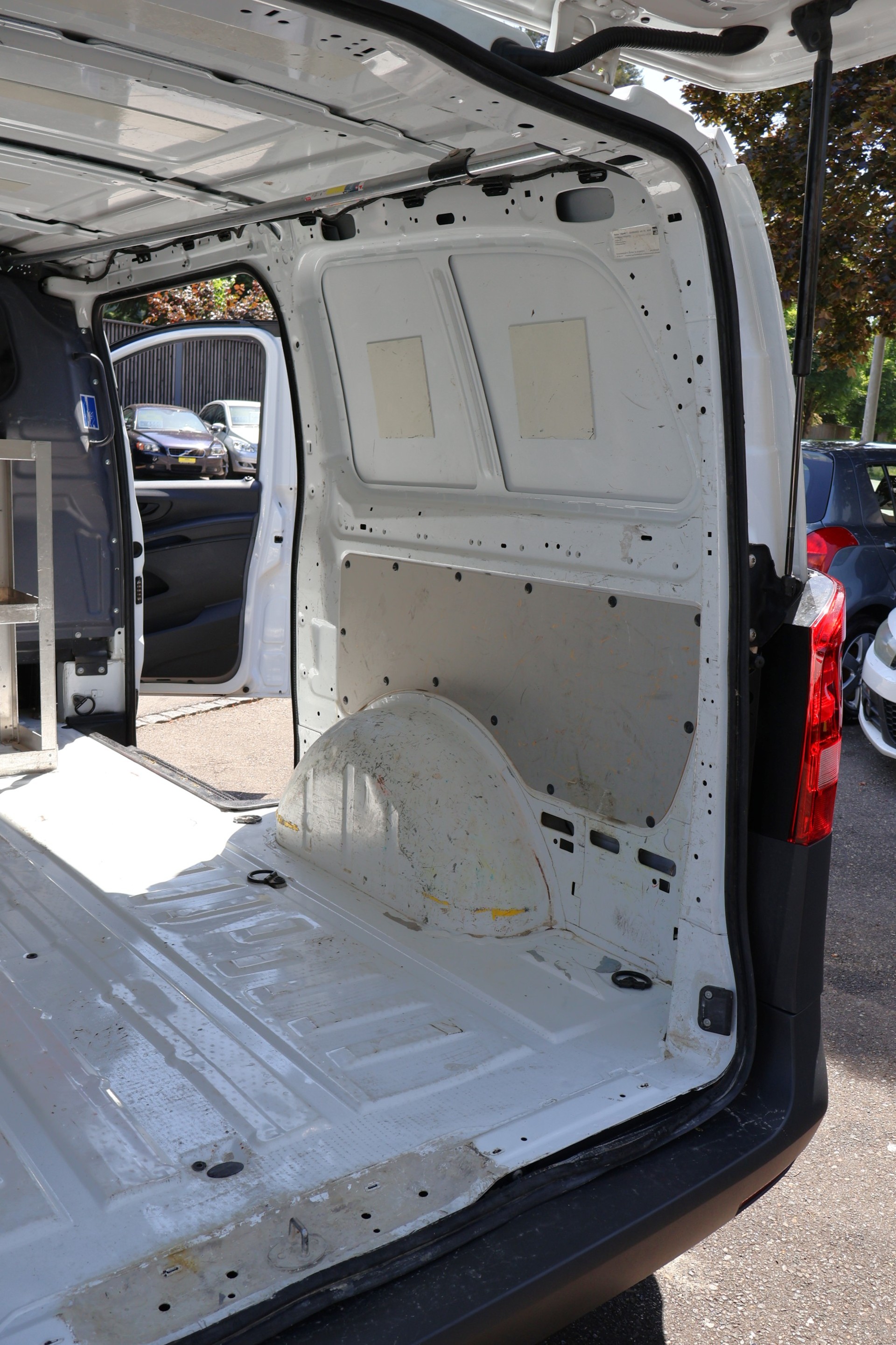 MERCEDES-BENZ Vito 111 CDI L Euro 5-image-9