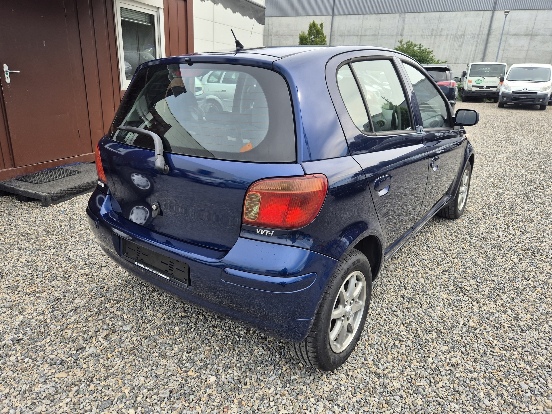 TOYOTA Yaris 1.3 Linea Sol-image-4