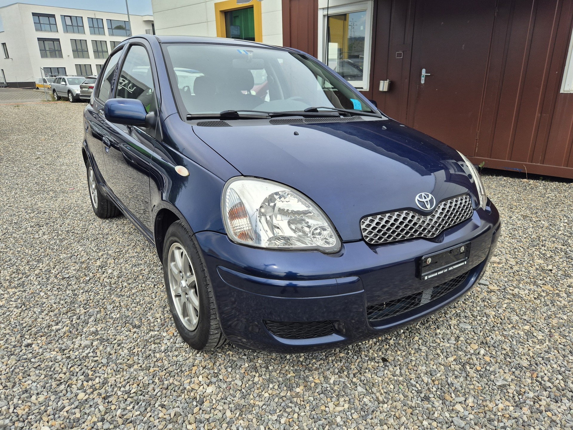 TOYOTA Yaris 1.3 Linea Sol-image-1