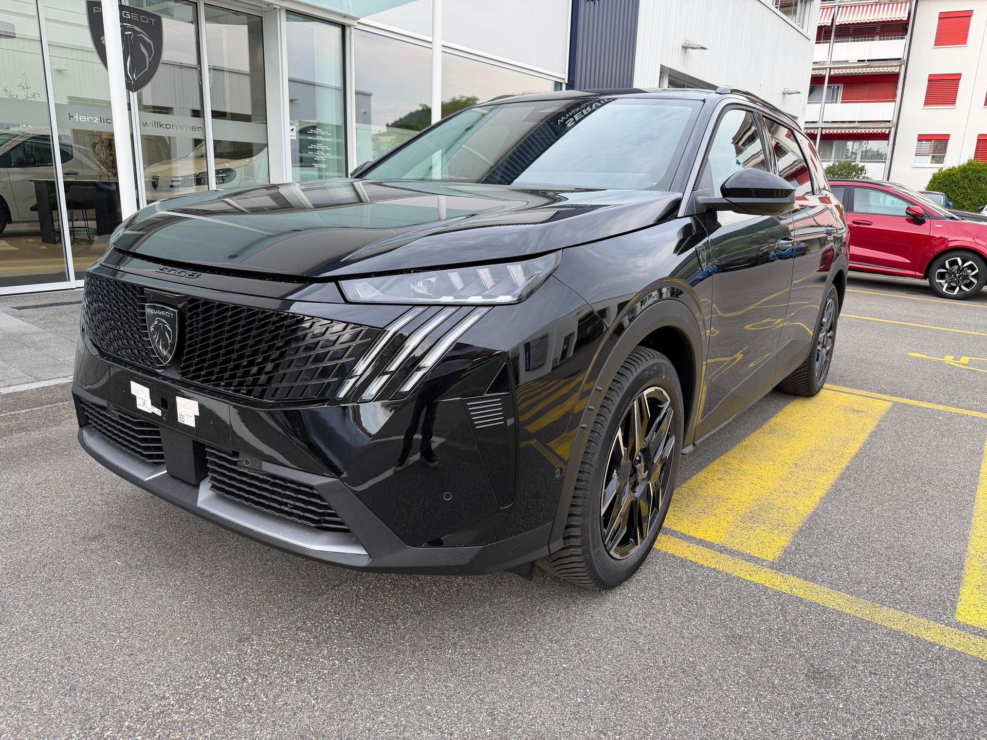 PEUGEOT 5008 1.2 Hybrid GT Exclusive-image-7