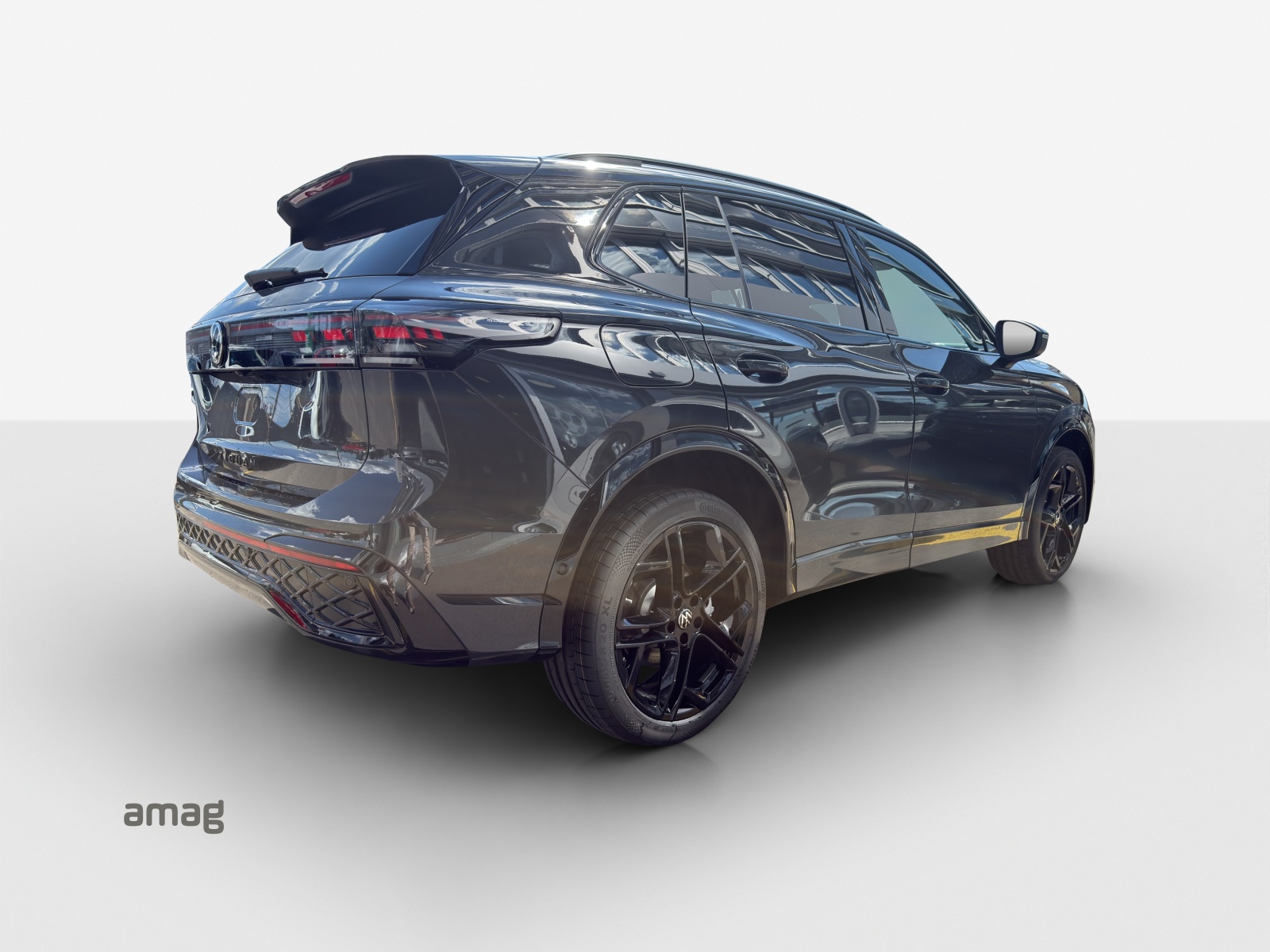 VW Tiguan 2.0 TSI DSG R-Line Plus 4Motion-image-4