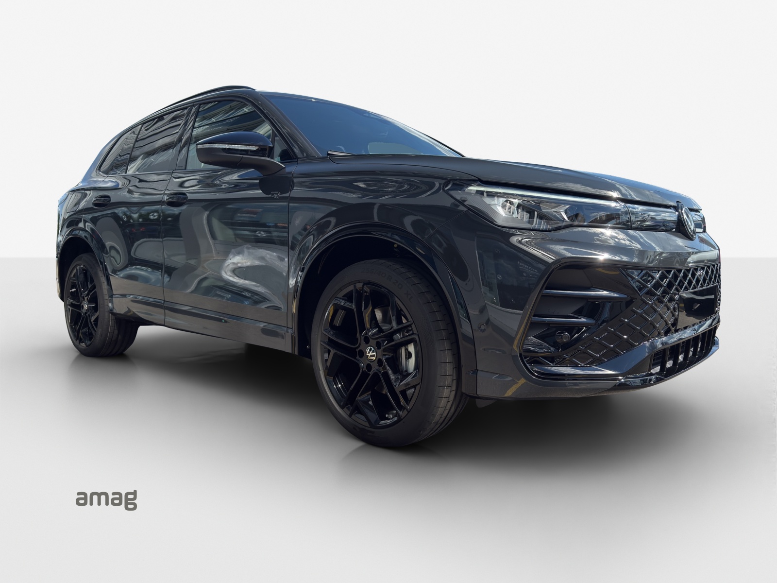 VW Tiguan 2.0 TSI DSG R-Line Plus 4Motion-image-5