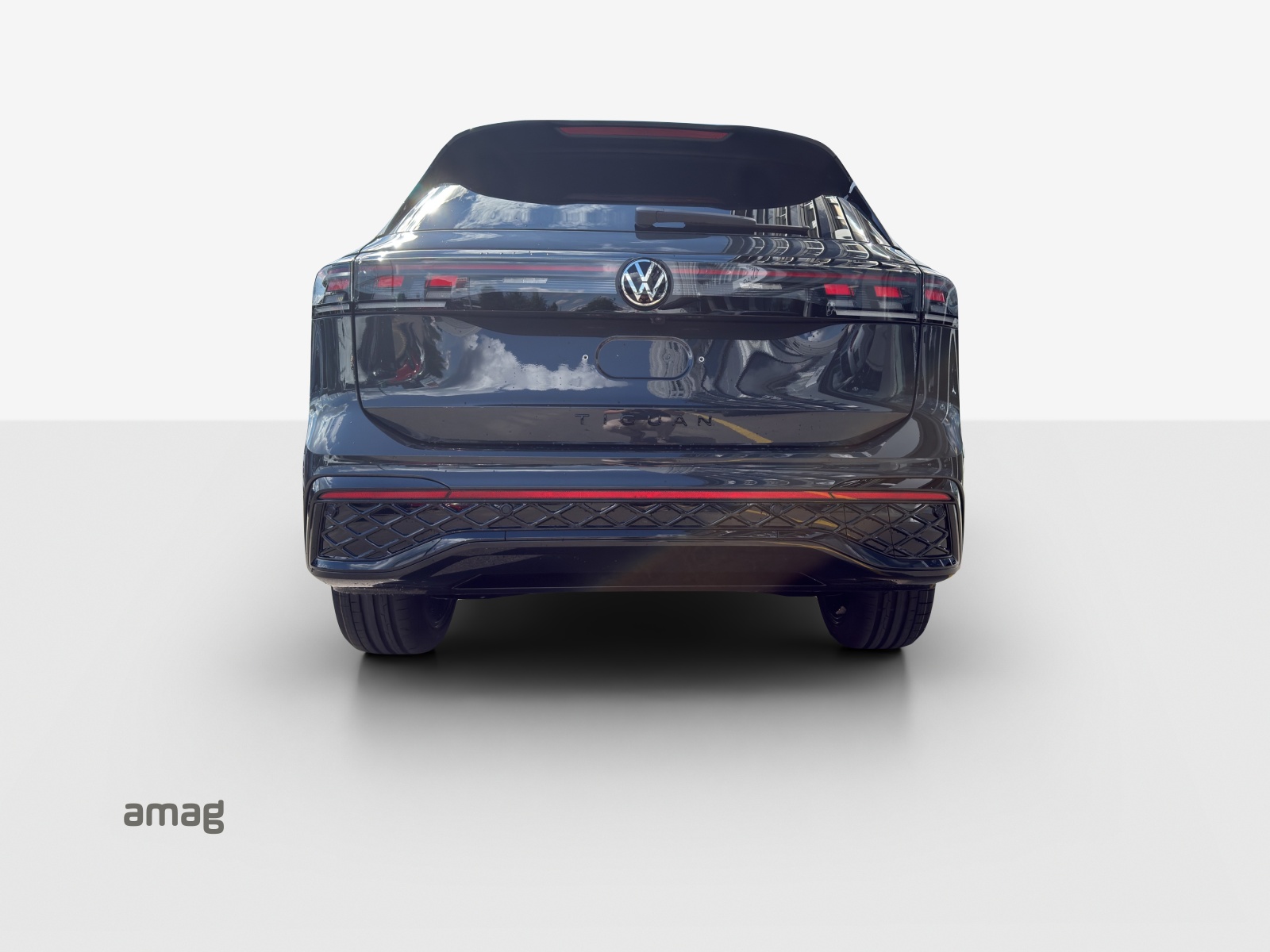 VW Tiguan 2.0 TSI DSG R-Line Plus 4Motion-image-3